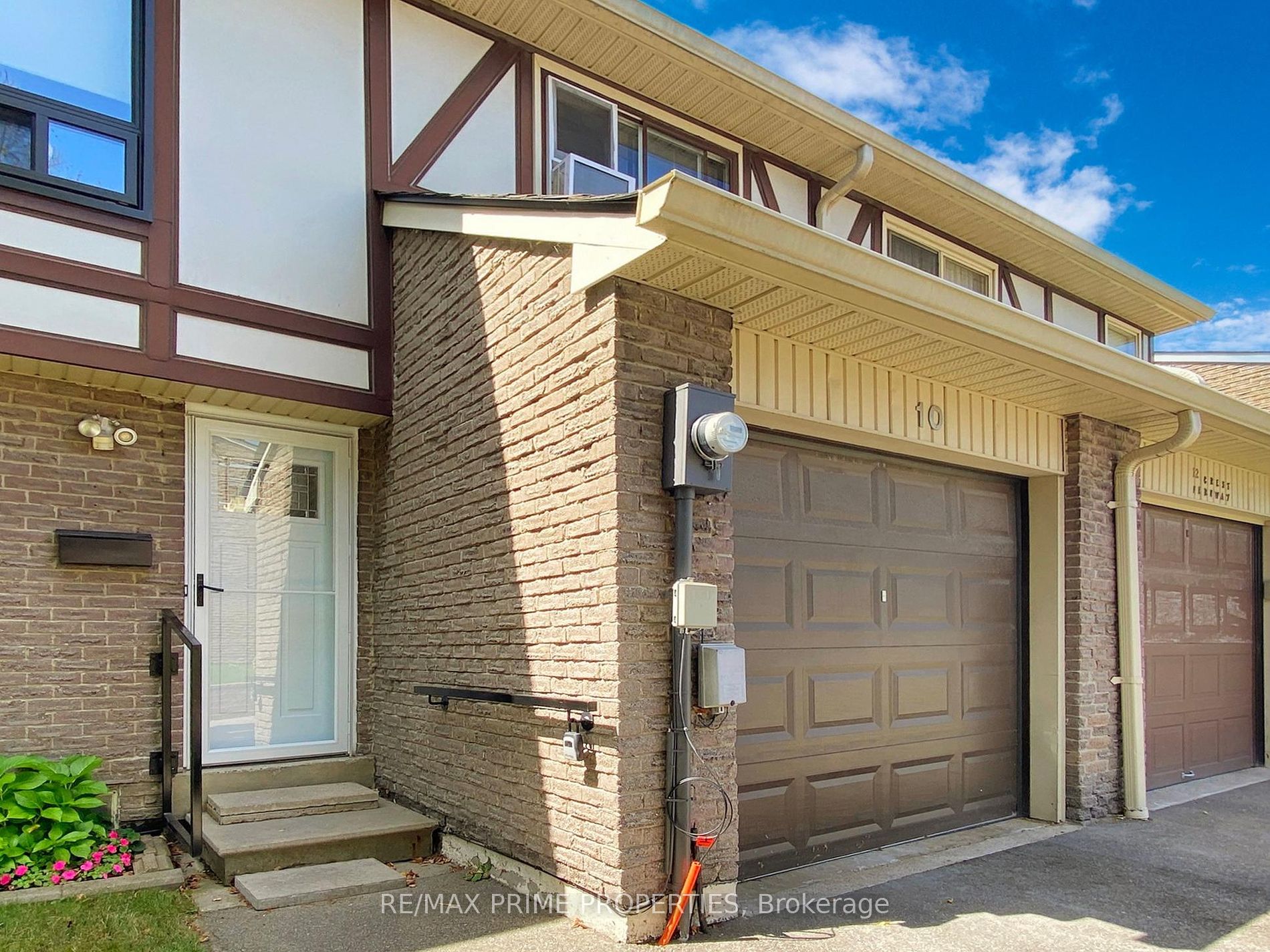 10 Crest Fern Way 218 Property Photo 12