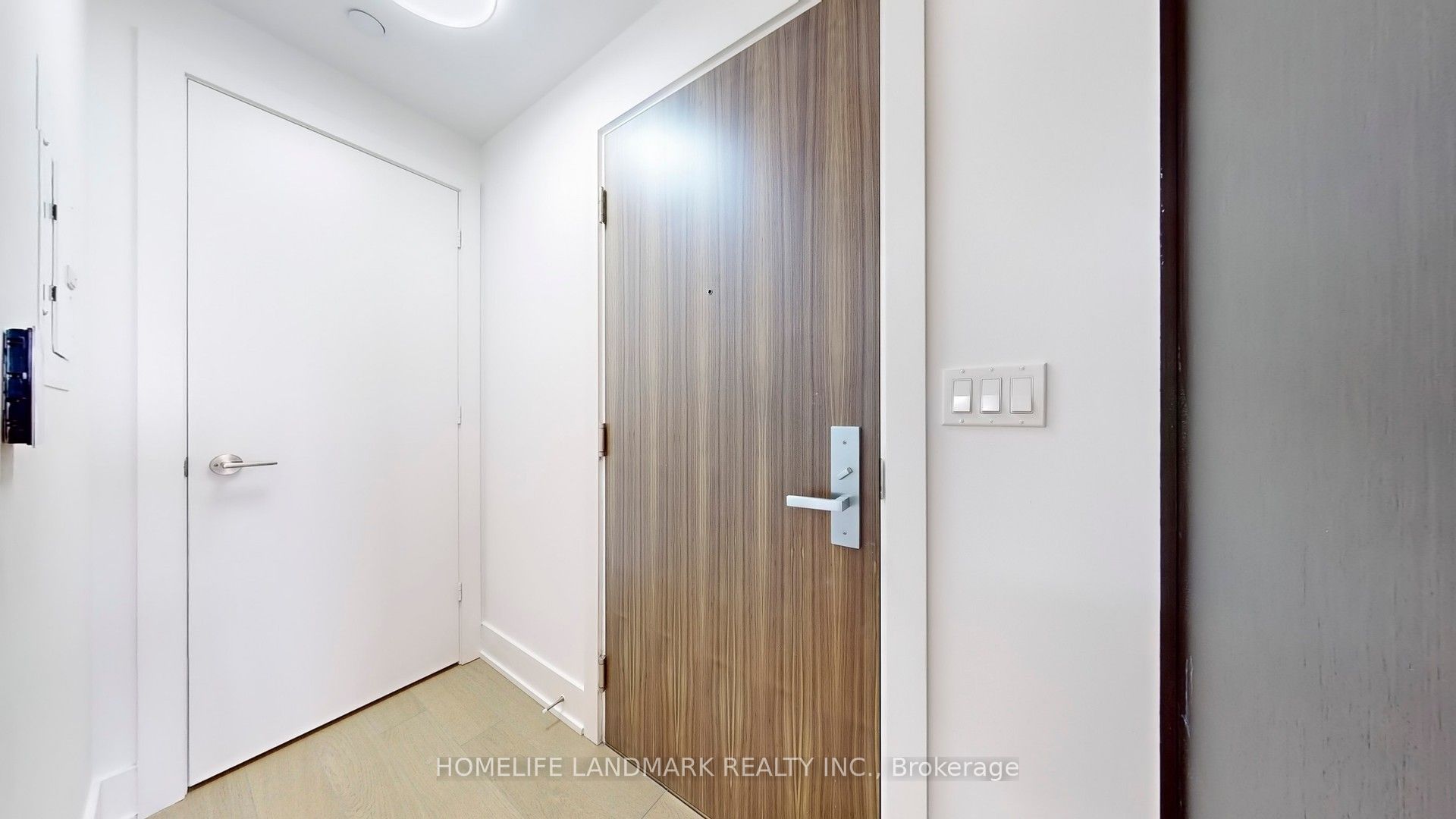 #2605 - 200 Bloor Street Property Photo 5