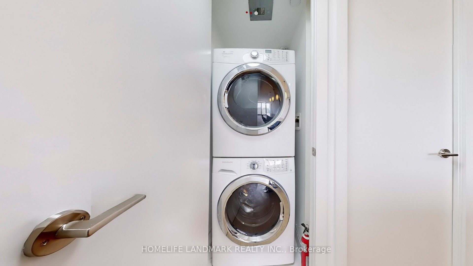 #2605 - 200 Bloor Street Property Photo 18