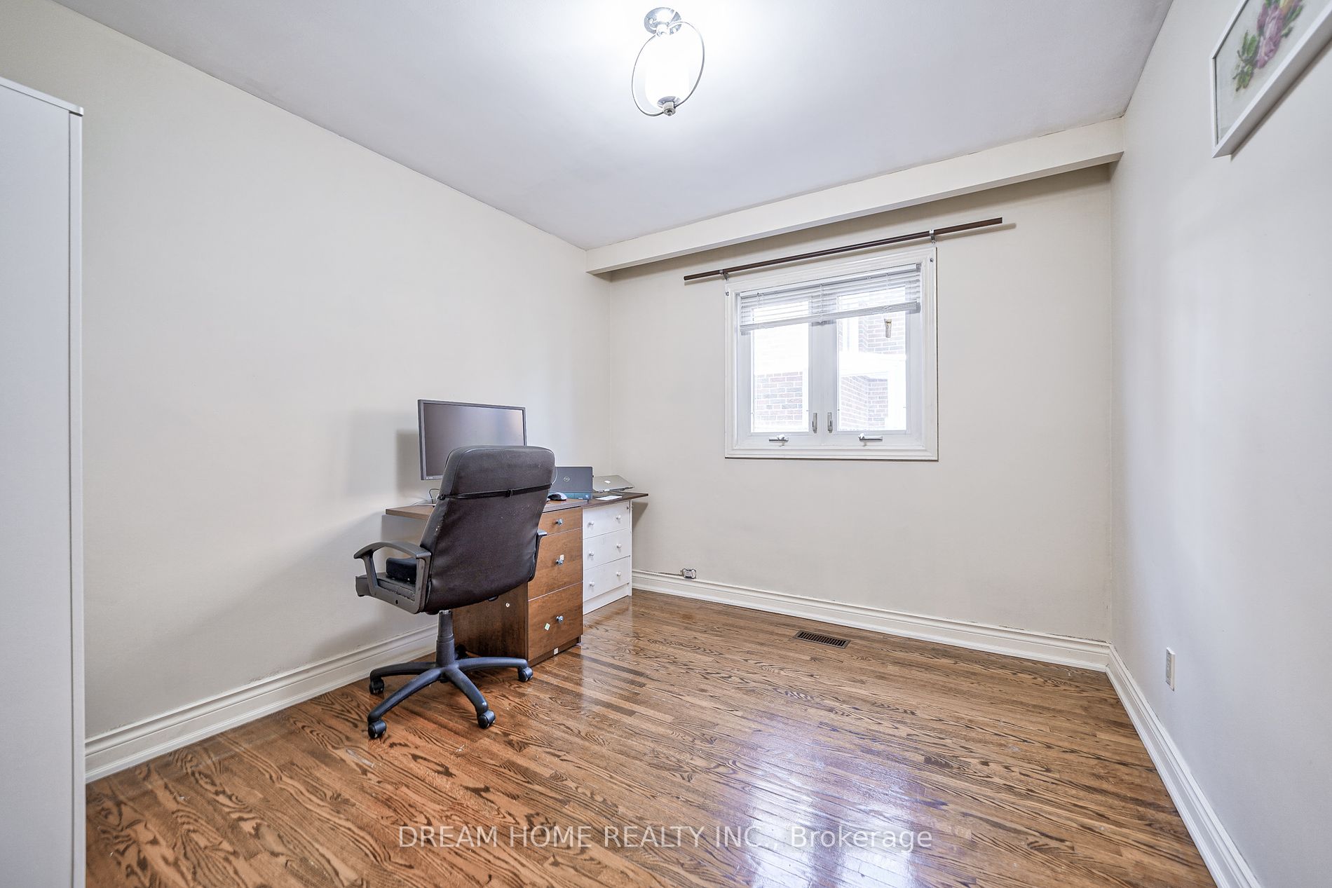 56 Bickerton Cres Property Photo 11
