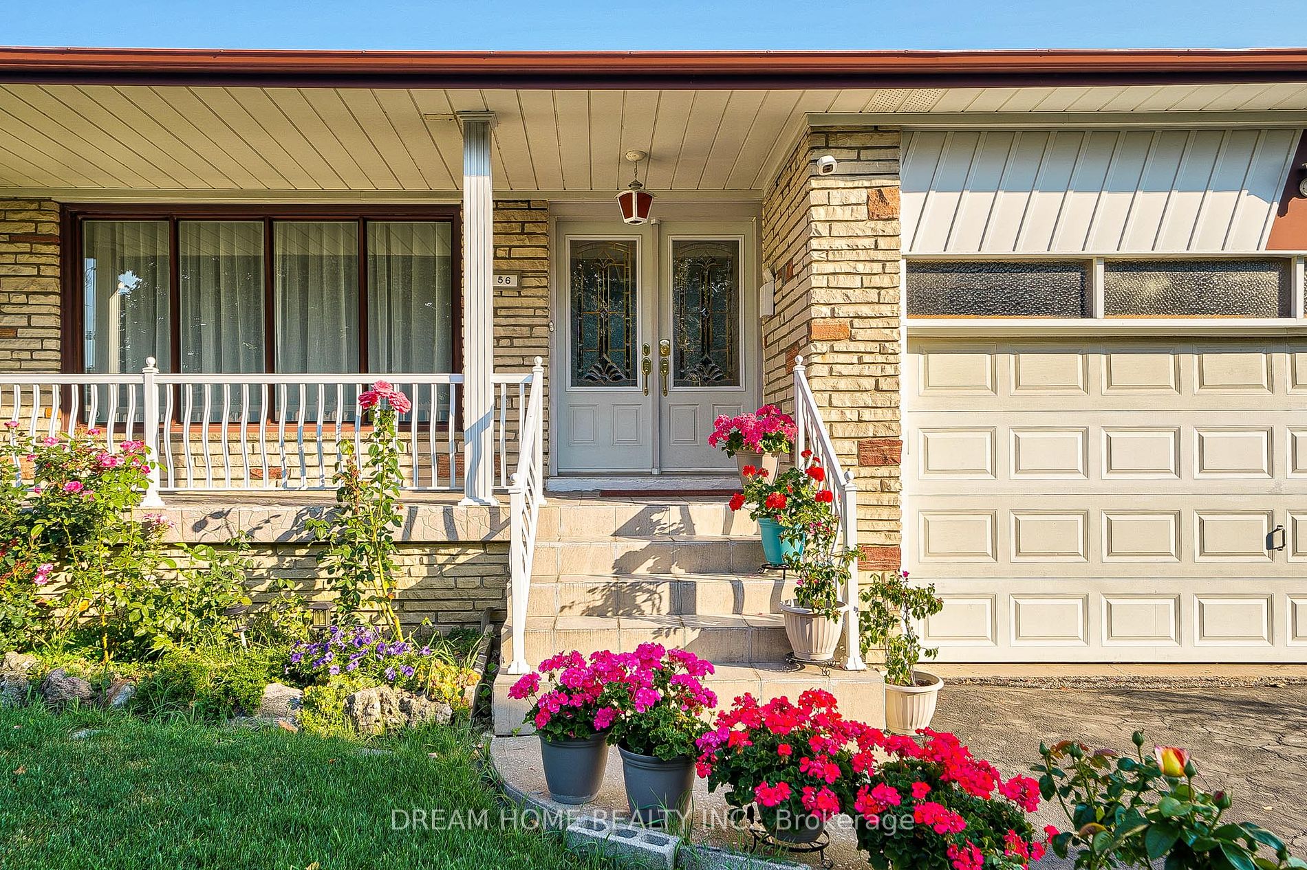 56 Bickerton Cres Property Photo 12