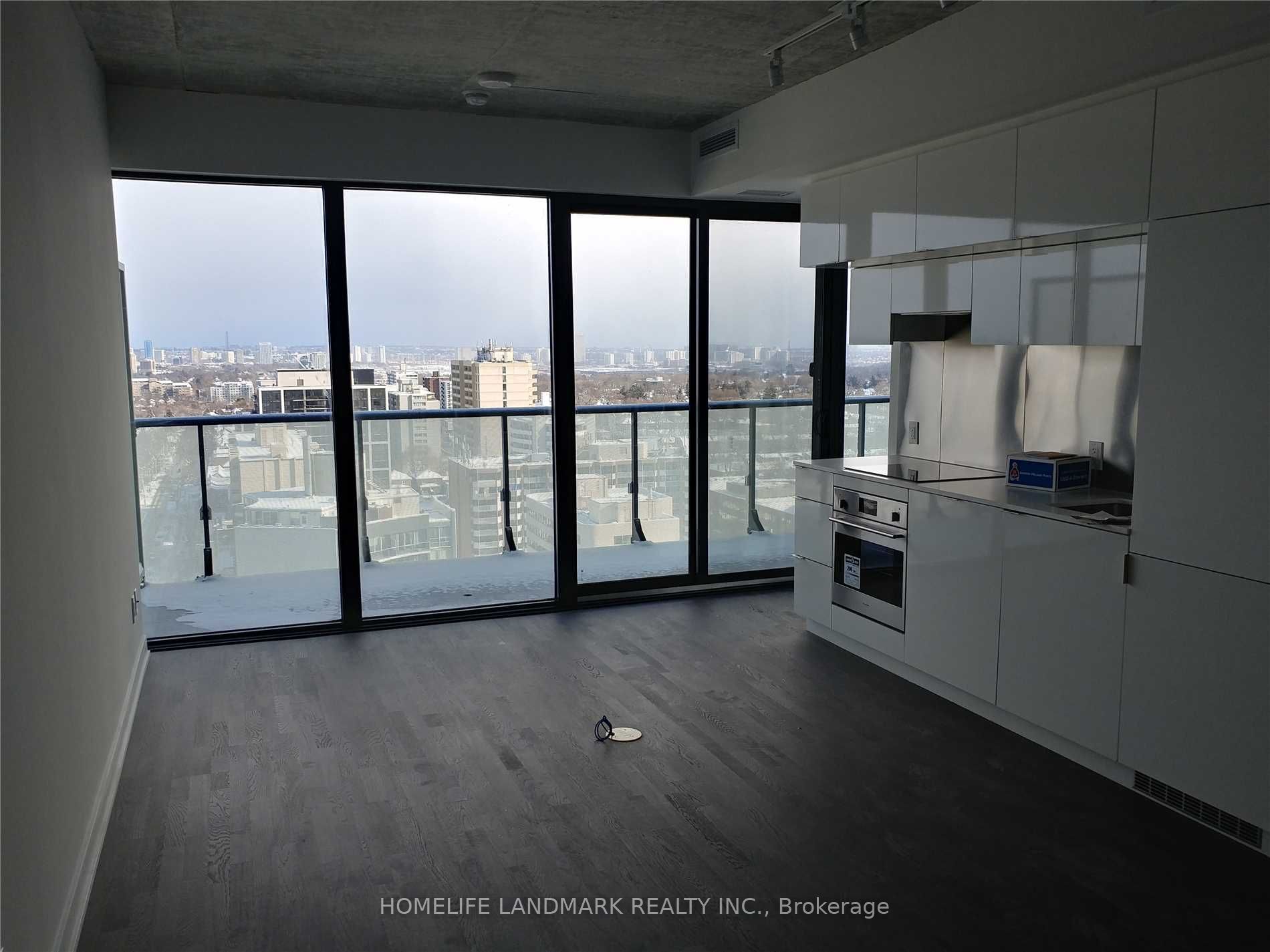 185 Roehampton Ave 04 Property Photo 14