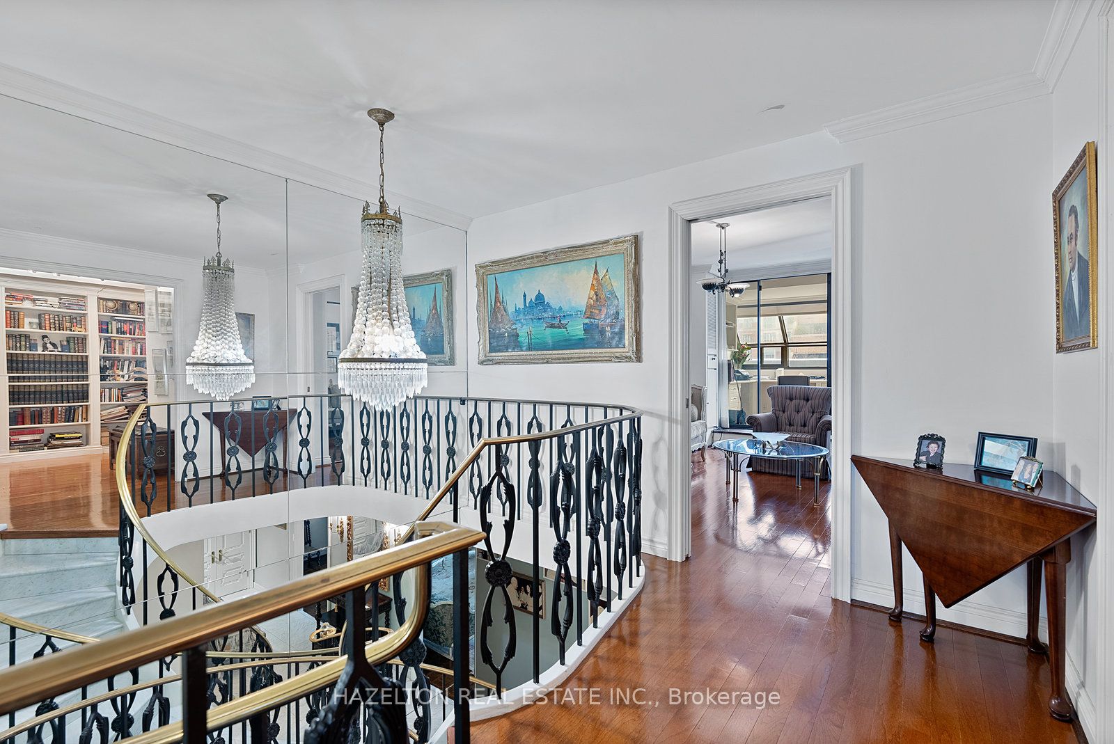 #402 - 18a Hazelton Avenue Property Photo 21
