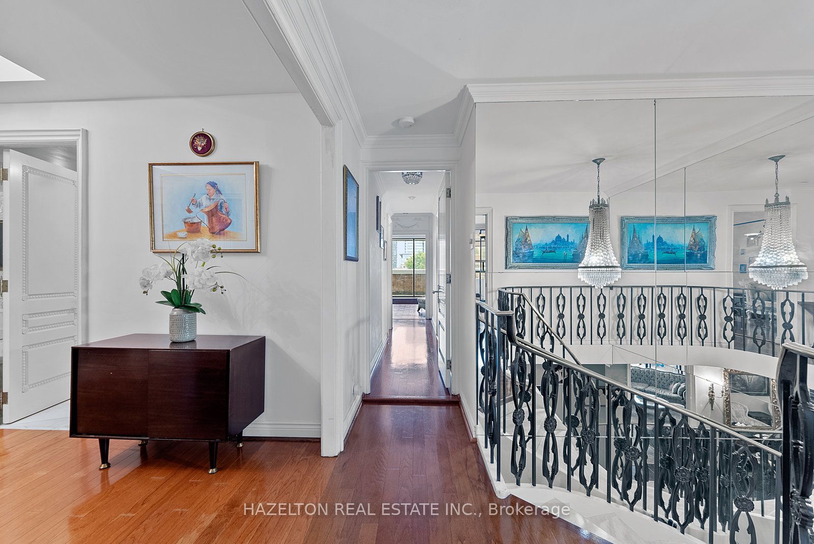 #402 - 18a Hazelton Avenue Property Photo 22
