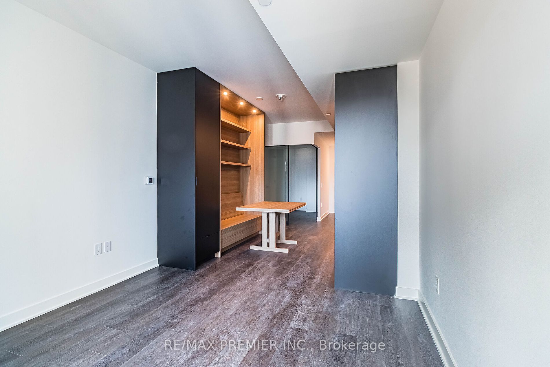 55 Charles St 1305 Property Photo 13