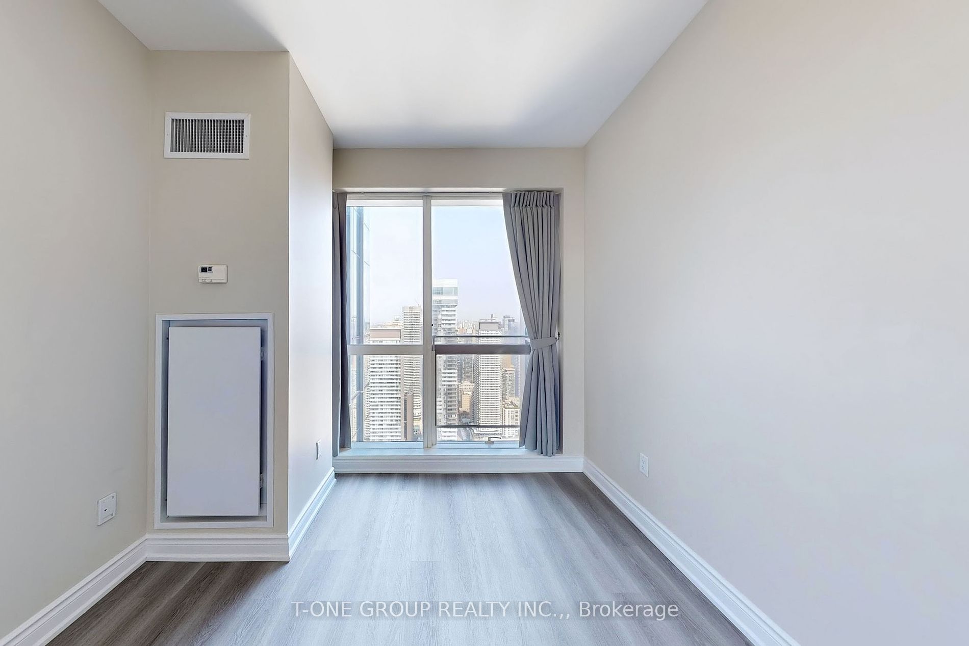 386 Yonge St W 11 Property Photo 6