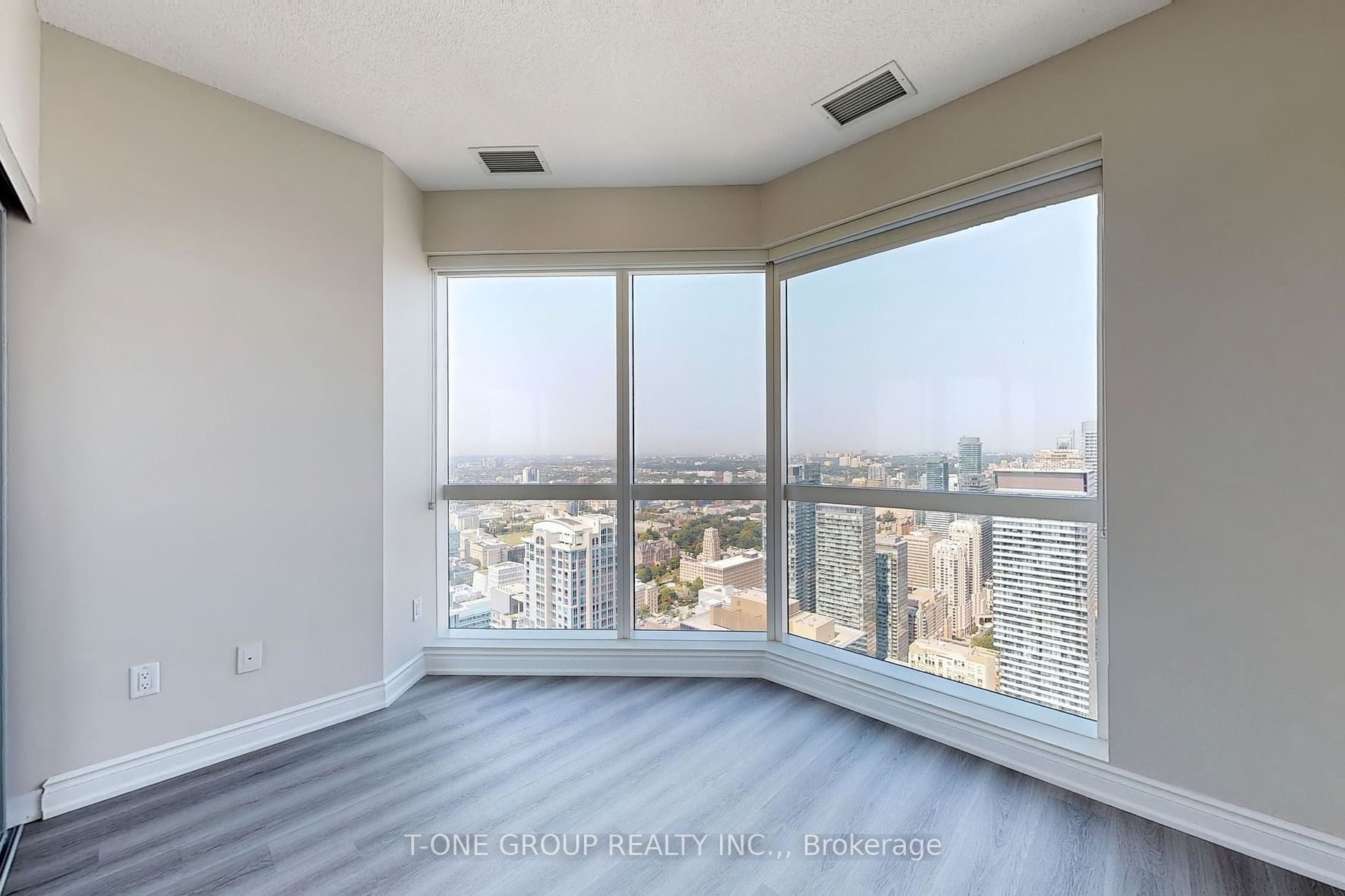 386 Yonge St W 11 Property Photo 18