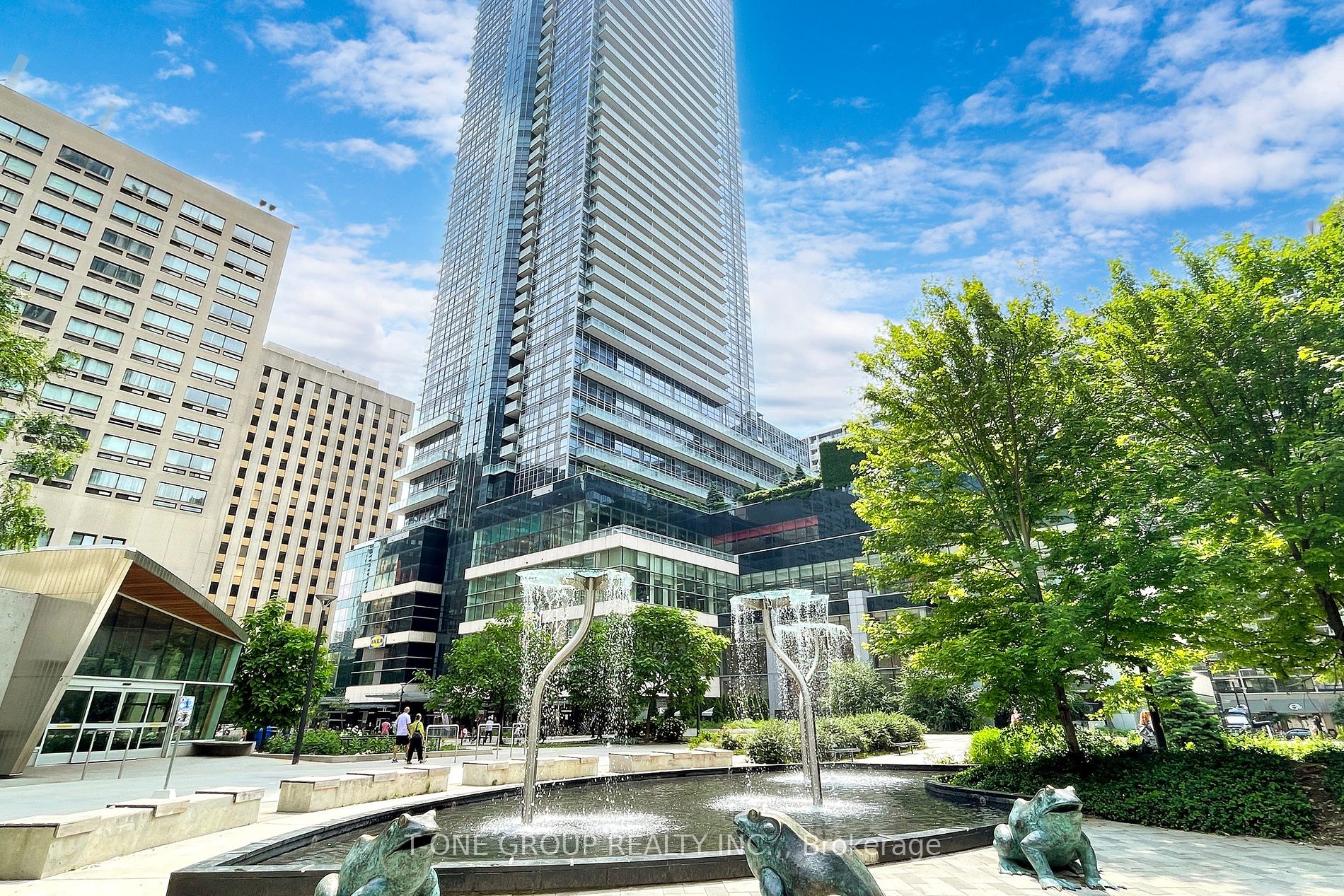 386 Yonge St W 11 Property Photo 32