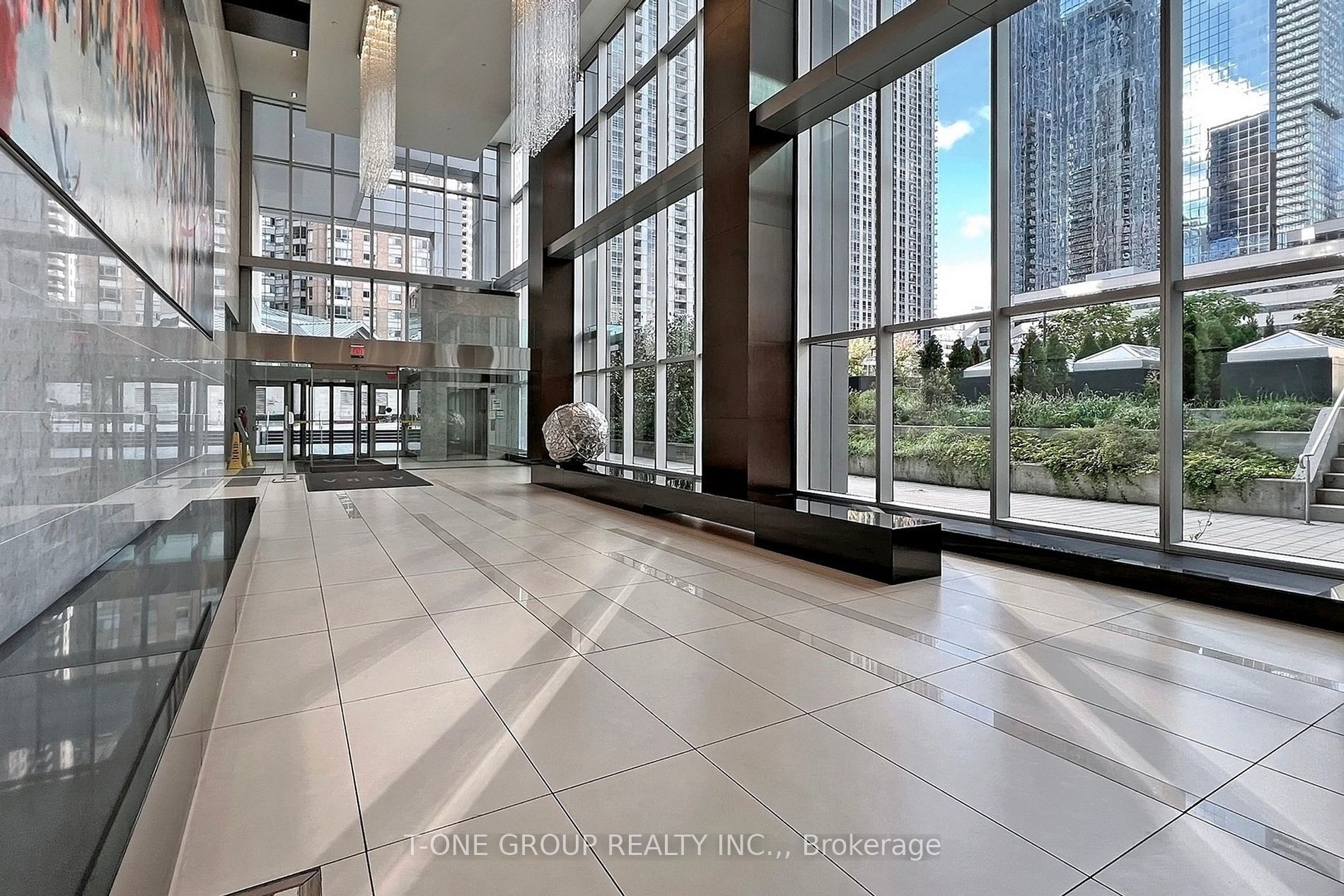 386 Yonge St W 11 Property Photo 34