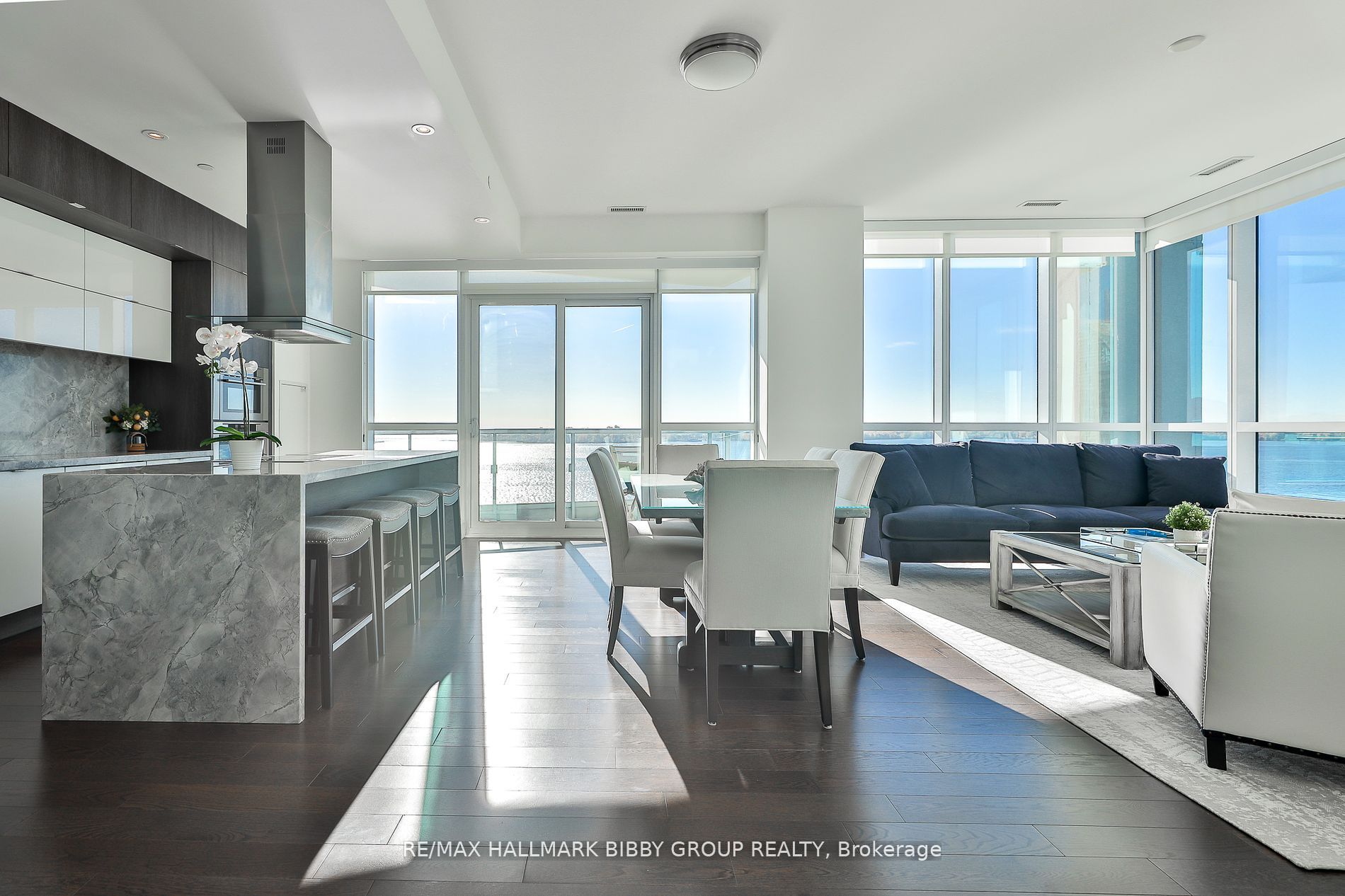 55 Merchants Wharf 15 Property Photo 1