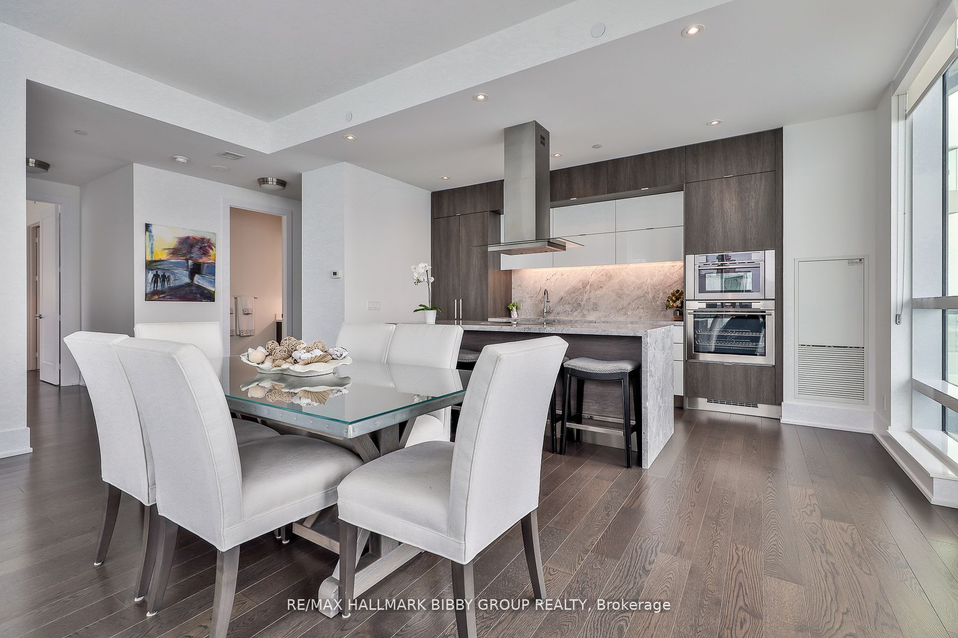 55 Merchants Wharf 15 Property Photo 3