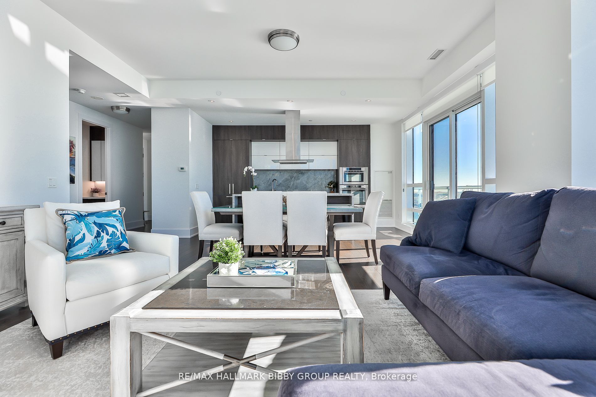 55 Merchants Wharf 15 Property Photo 8