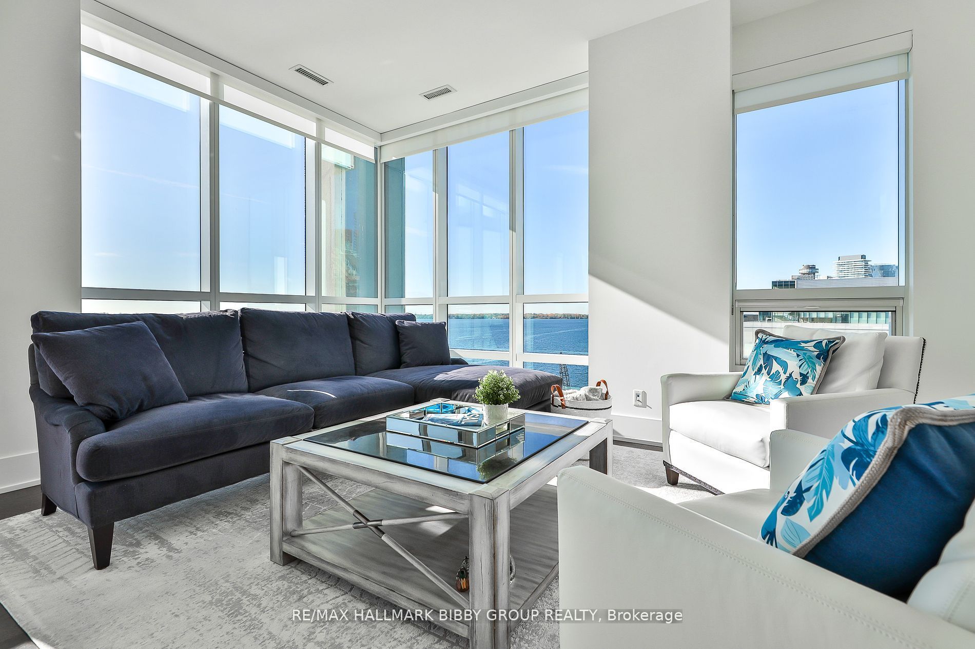 55 Merchants Wharf 15 Property Photo 9