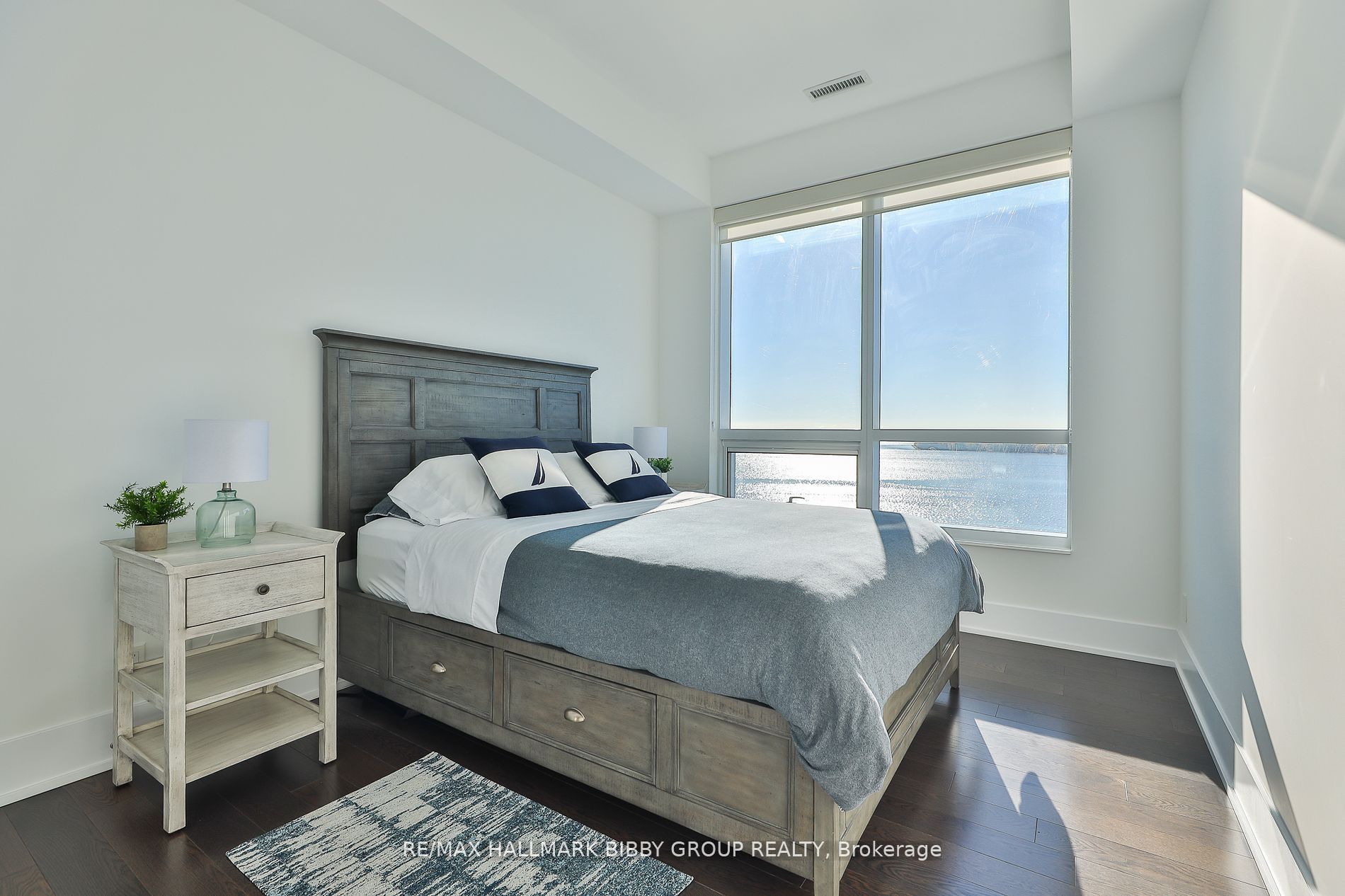 55 Merchants Wharf 15 Property Photo 17
