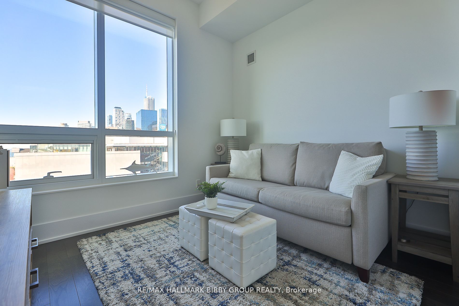 55 Merchants Wharf 15 Property Photo 19