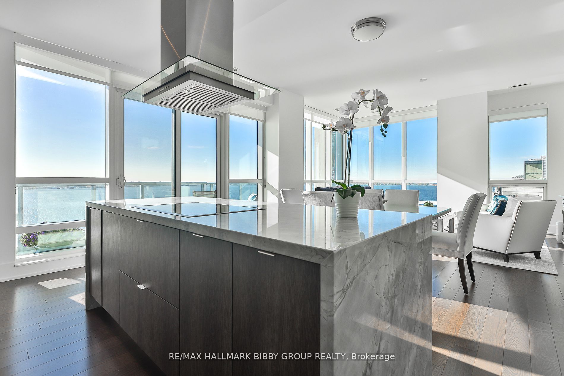 55 Merchants Wharf 15 Property Photo 34