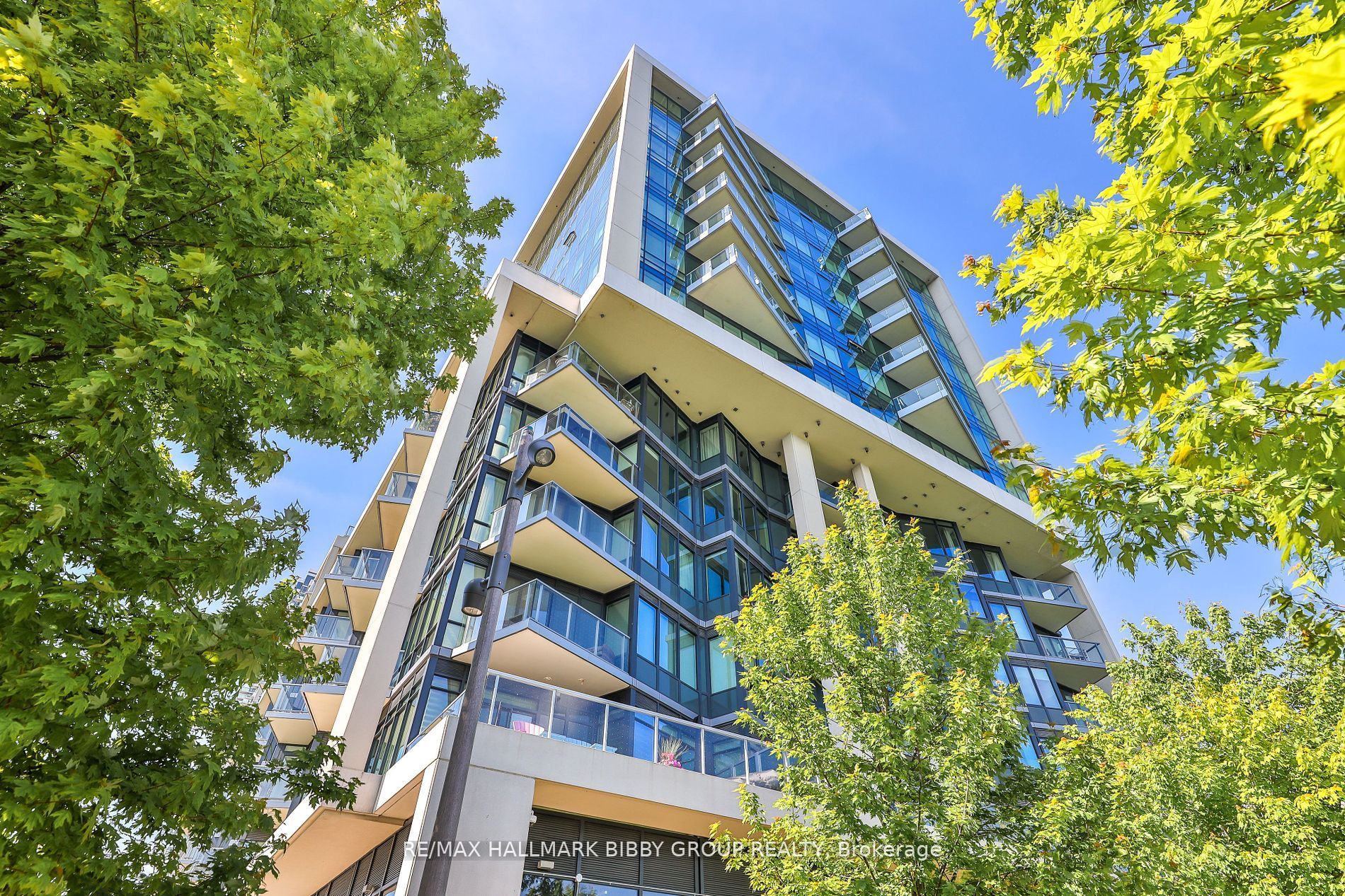 55 Merchants Wharf 15 Property Photo 35