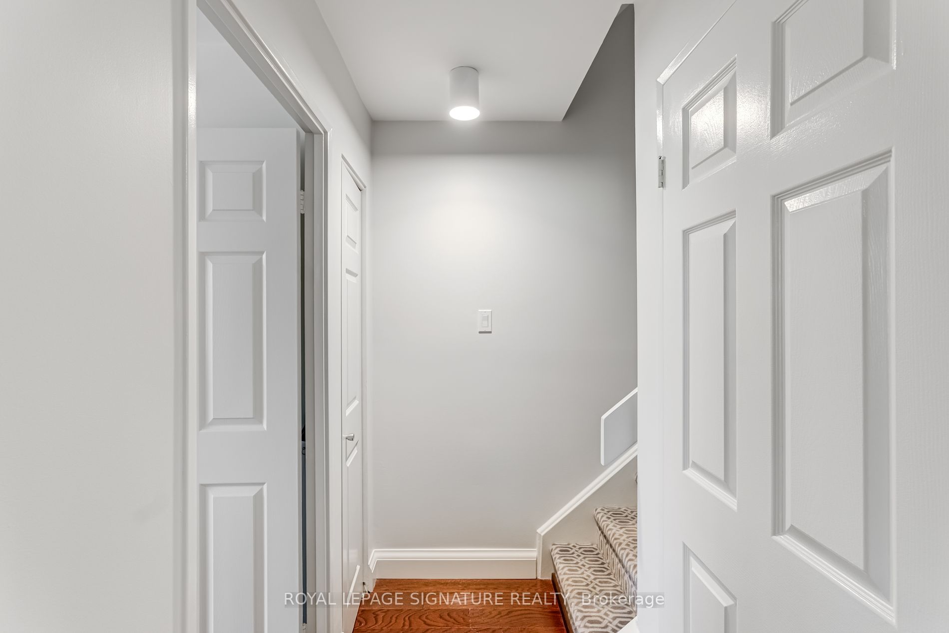 142 Pears Ave 2 Property Photo 11