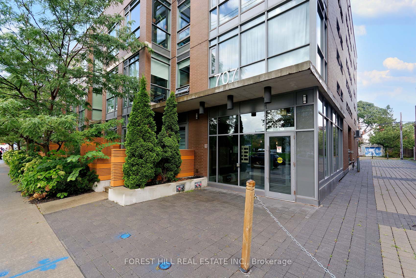 707 Dovercourt Rd 07 Property Photo 11