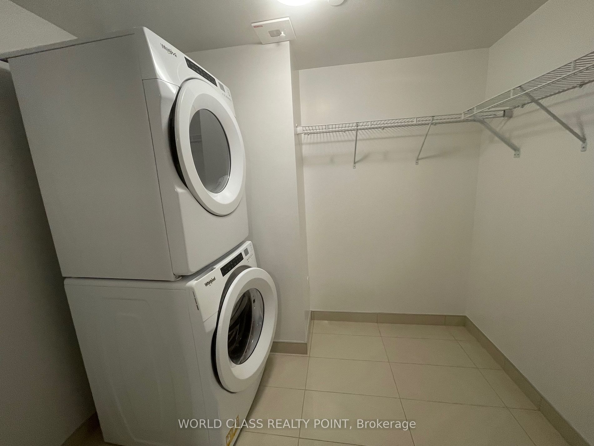 1 Yorkville Ave 2 Property Photo 33