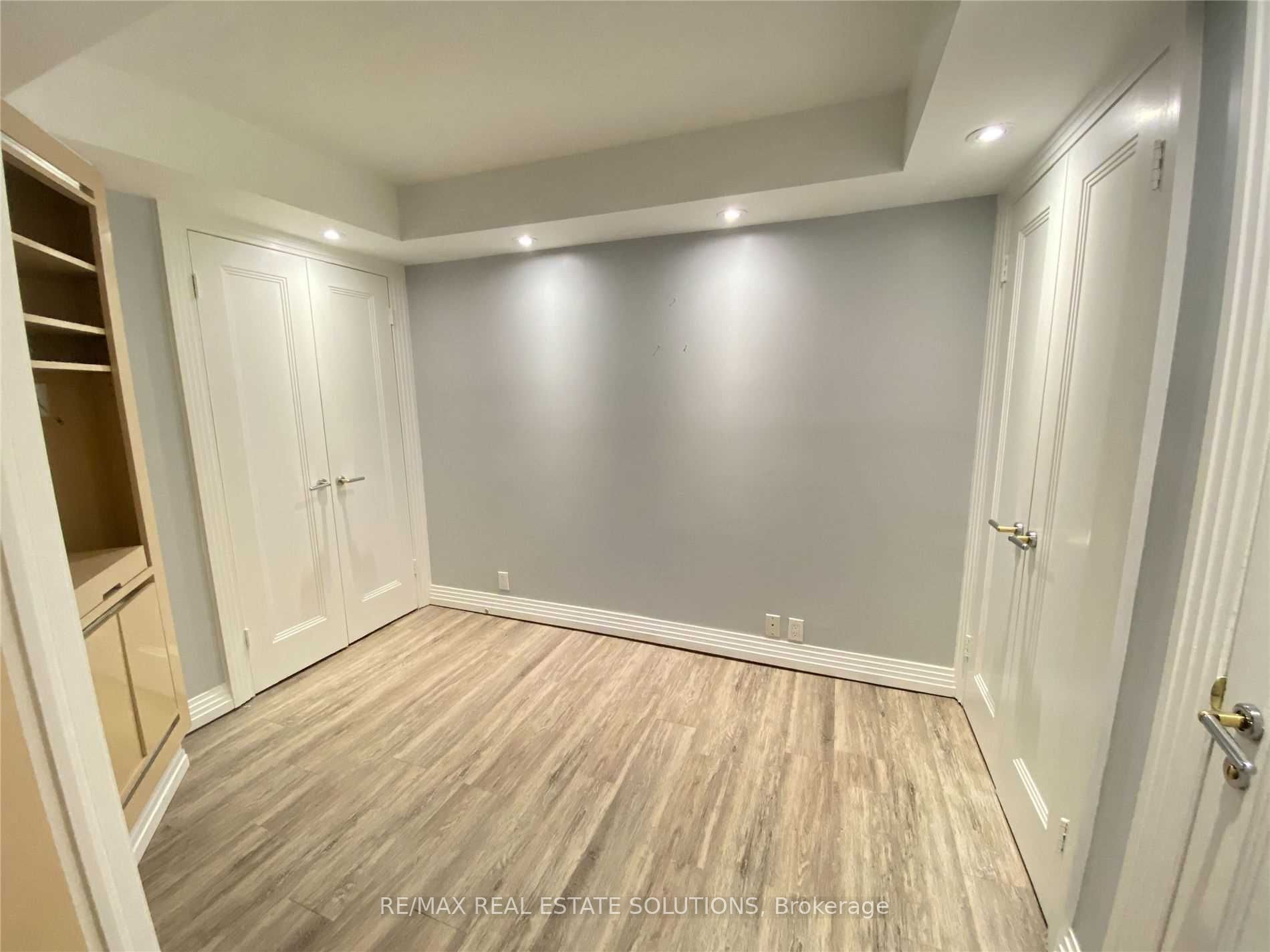 360 Bloor St E 10 Property Photo 7