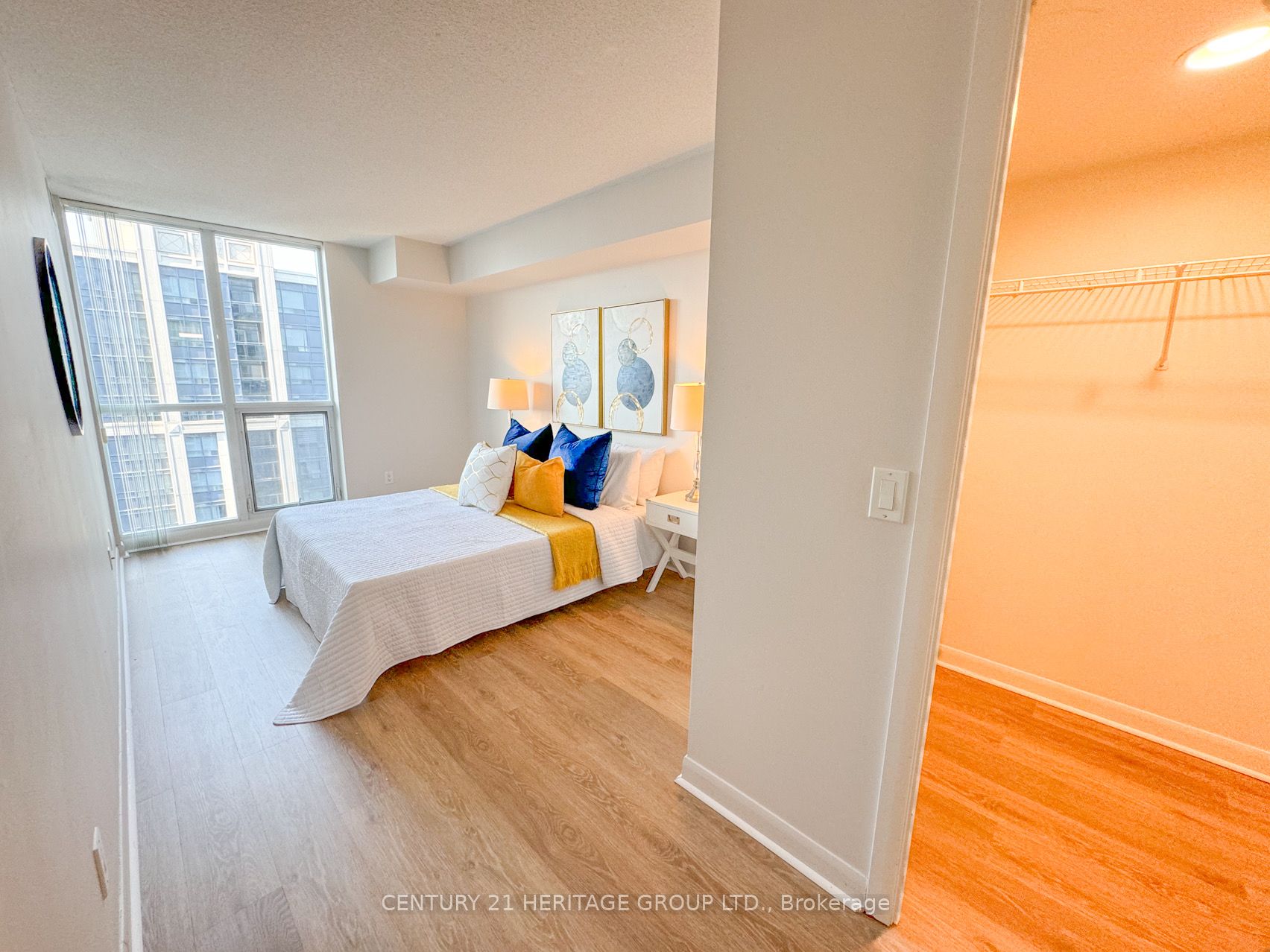 4978 Yonge St 5 Property Photo 3