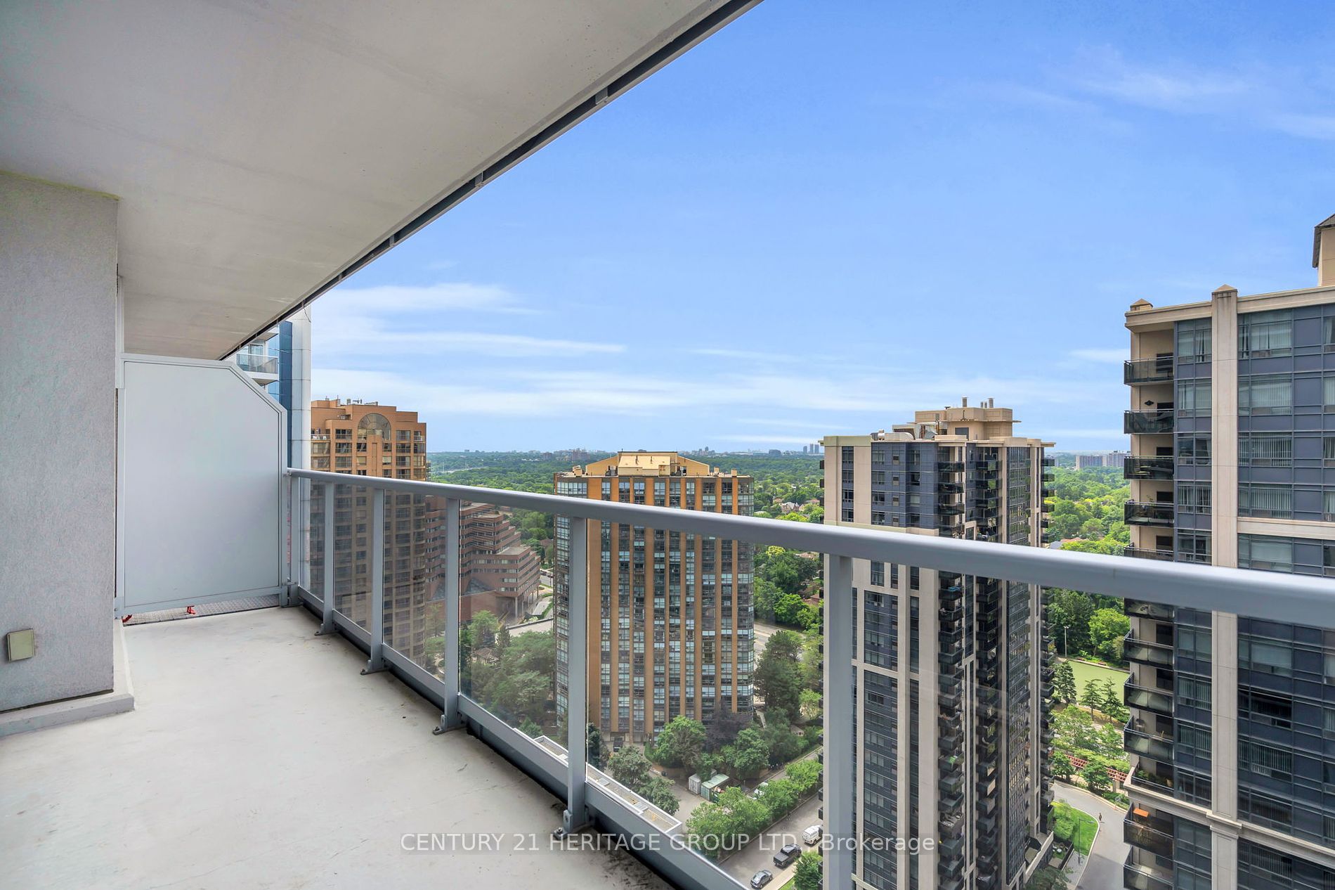 4978 Yonge St 5 Property Photo 14