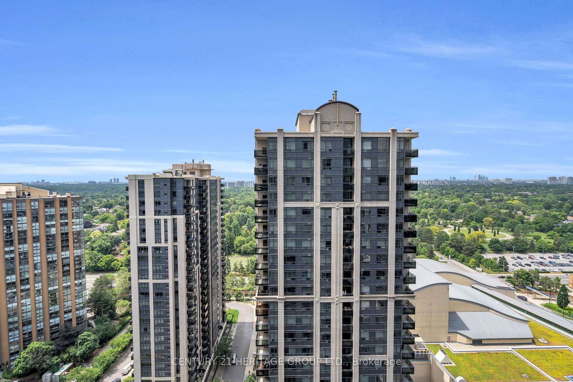 4978 Yonge St 5 Property Photo 16