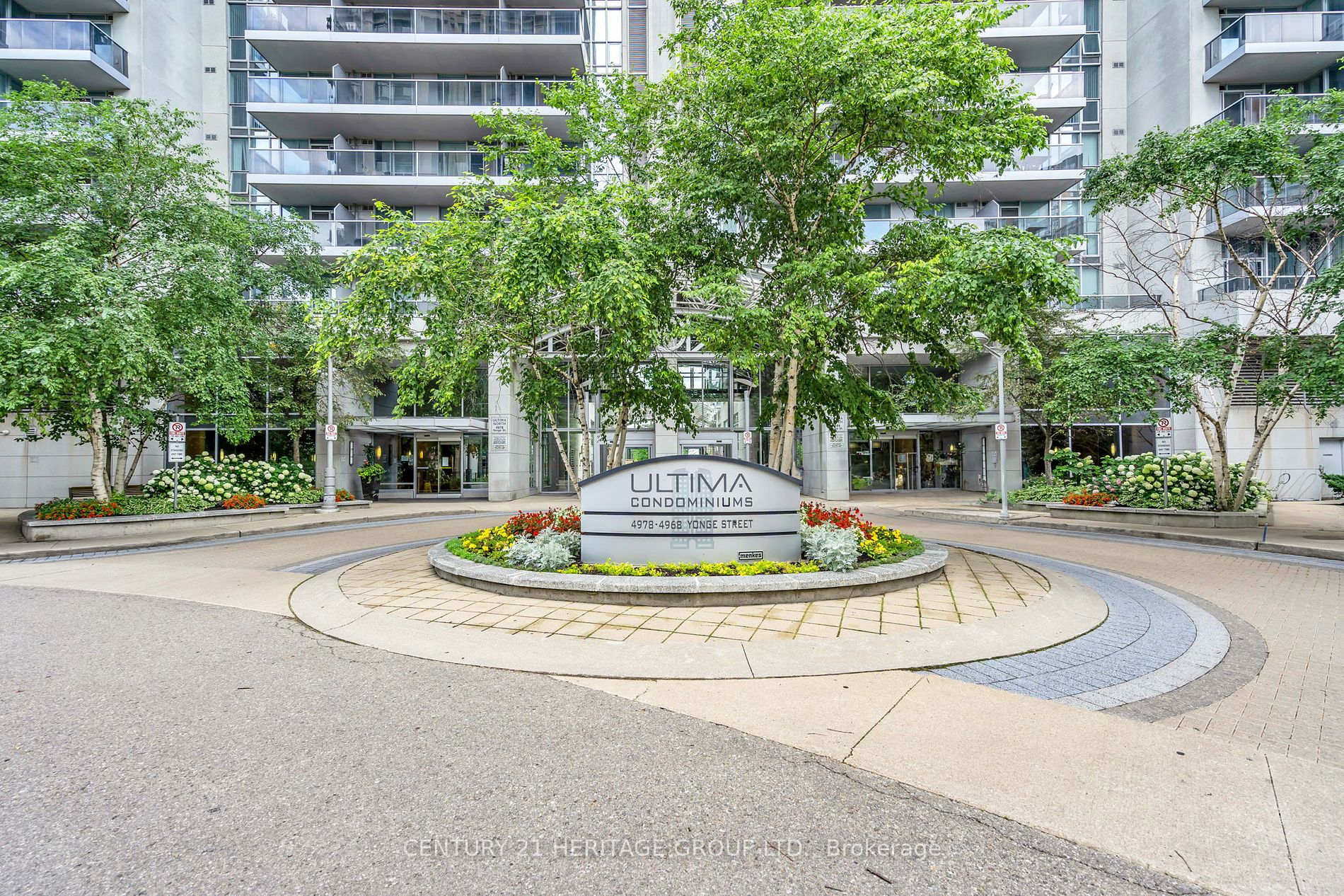 4978 Yonge St 5 Property Photo 26
