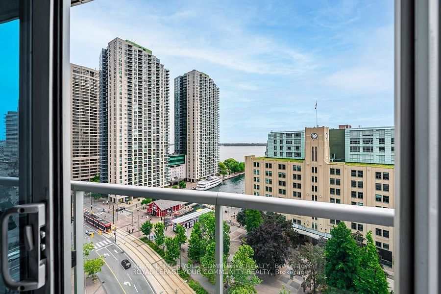 208 Queens Quay W 6 Property Photo 3