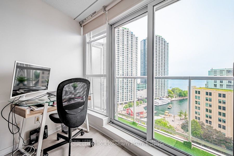 208 Queens Quay W 6 Property Photo 16
