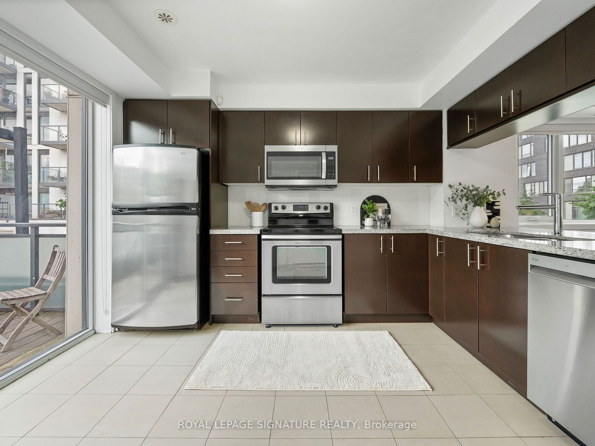 68 Cole St 36 Property Photo 6