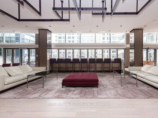 98 Lillian St 1 Property Photo 4