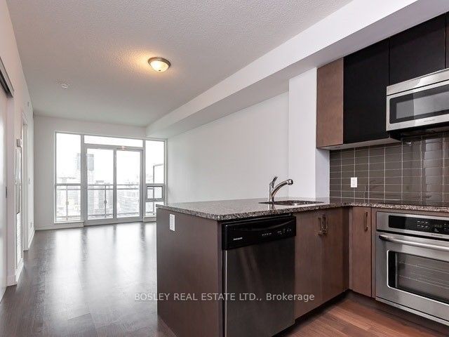 98 Lillian St 1 Property Photo 8