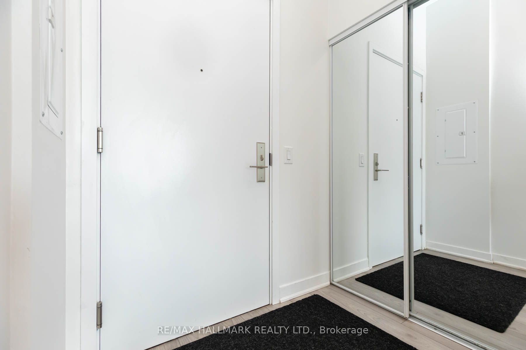 120 Parliament St 09 Property Photo 15