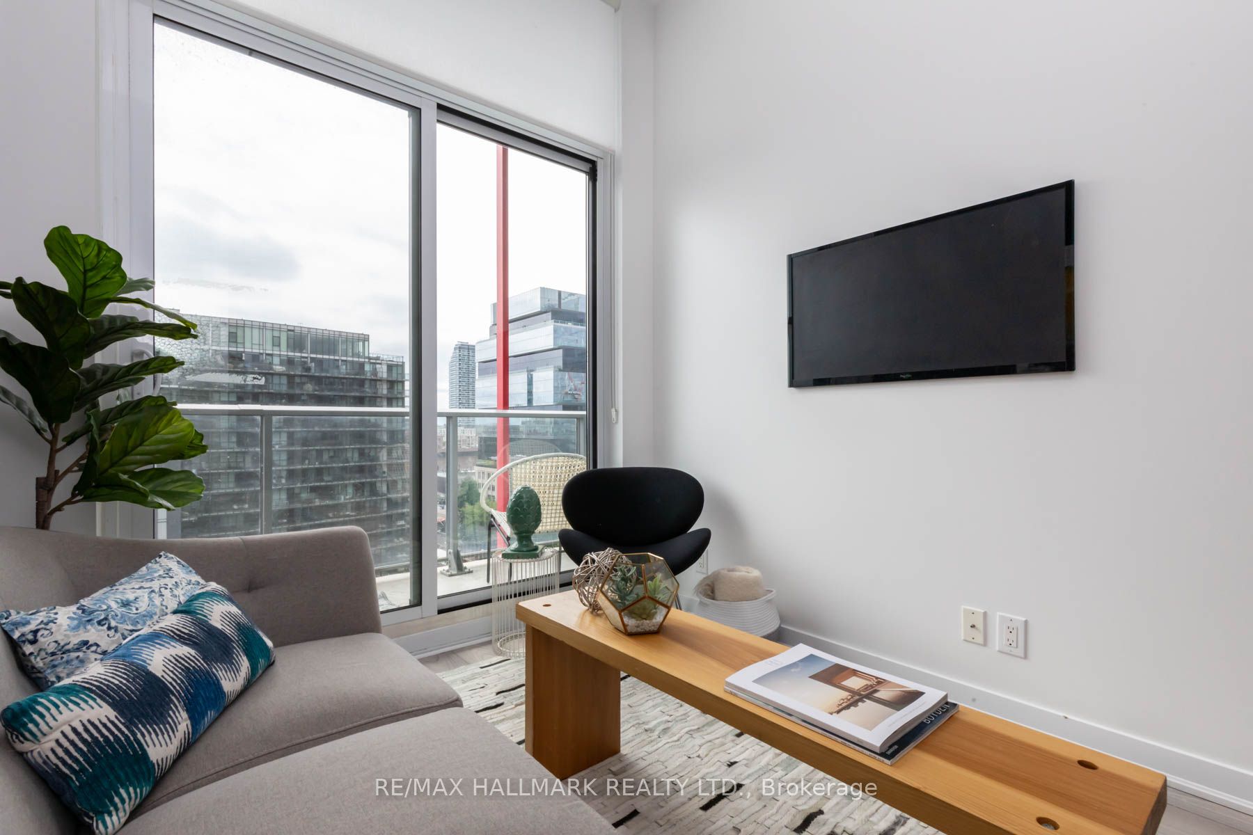 120 Parliament St 09 Property Photo 37