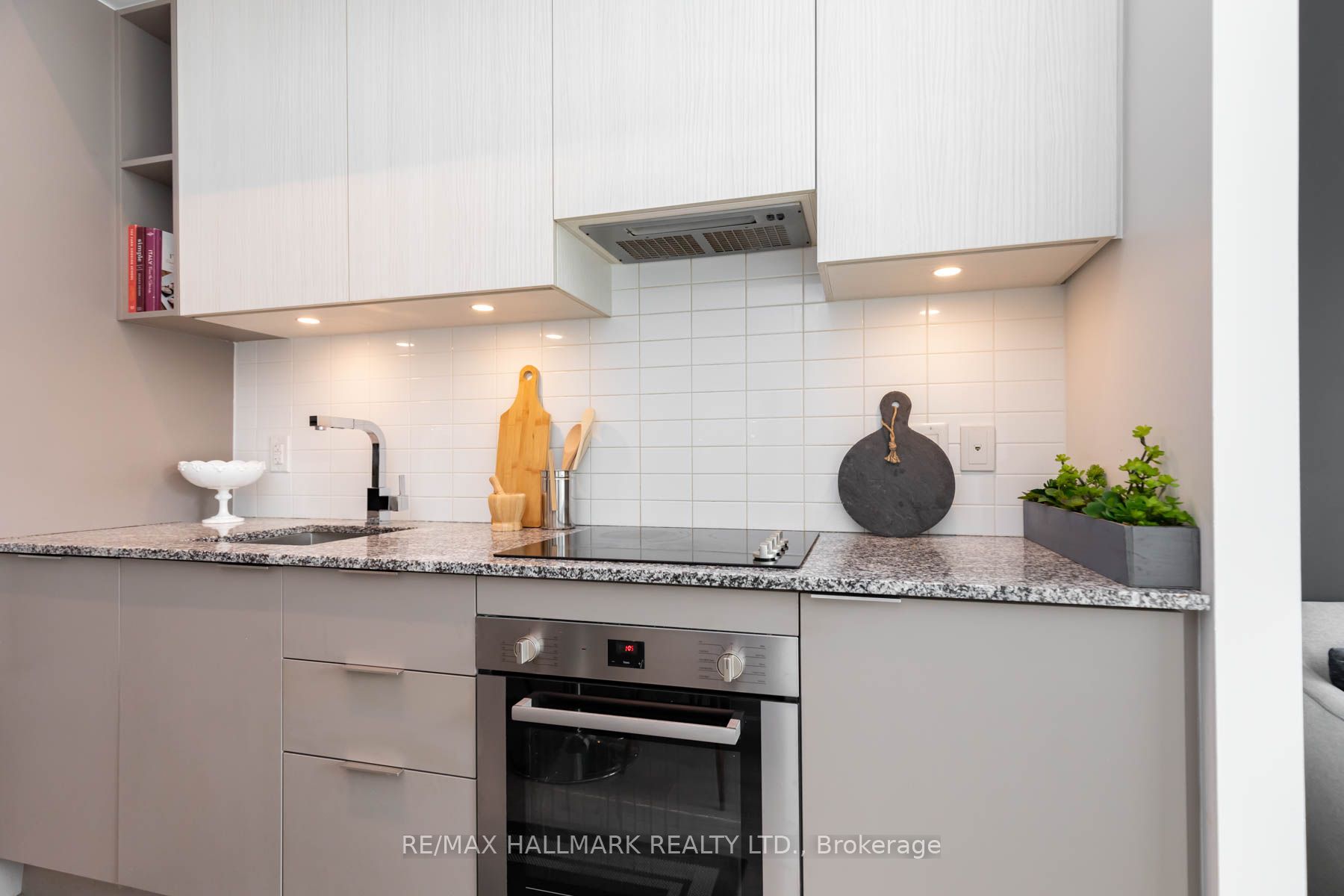 120 Parliament St 09 Property Photo 39