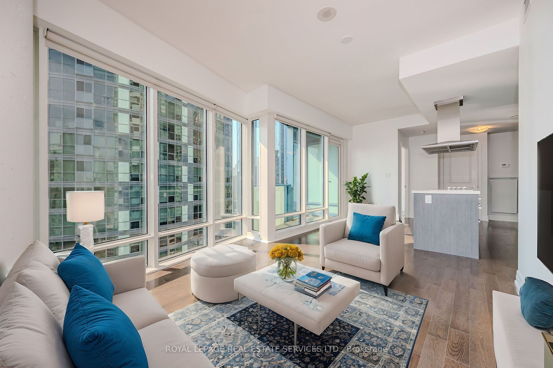 8 The Esplanade 11 Property Photo 8