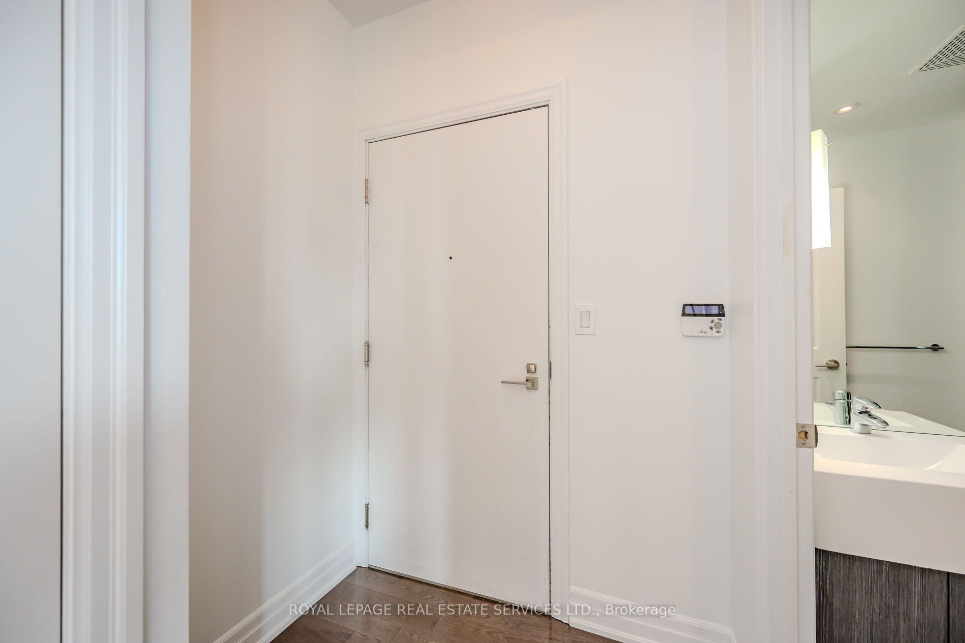 8 The Esplanade 11 Property Photo 36