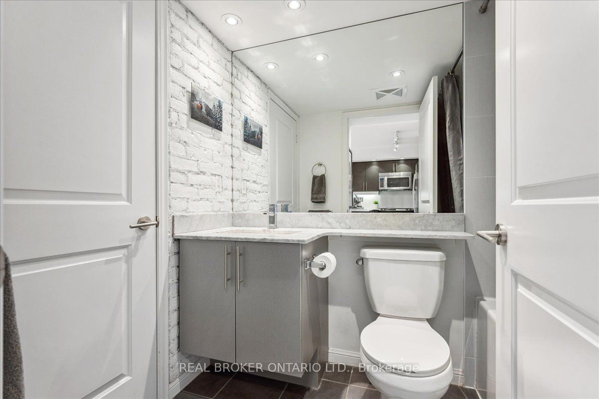 85 East Liberty St 19 Property Photo 25