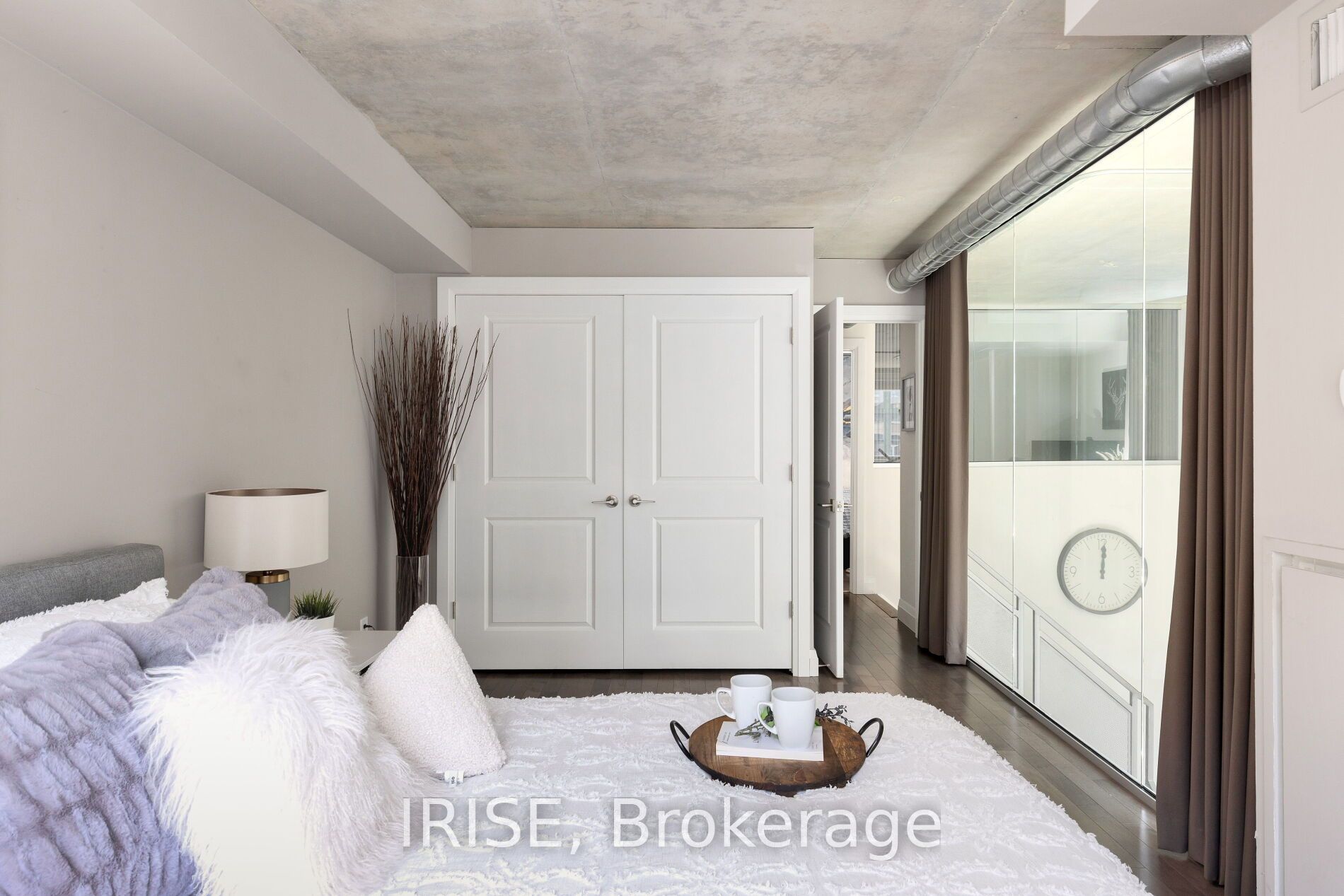 800 King St W 7 Property Photo 10