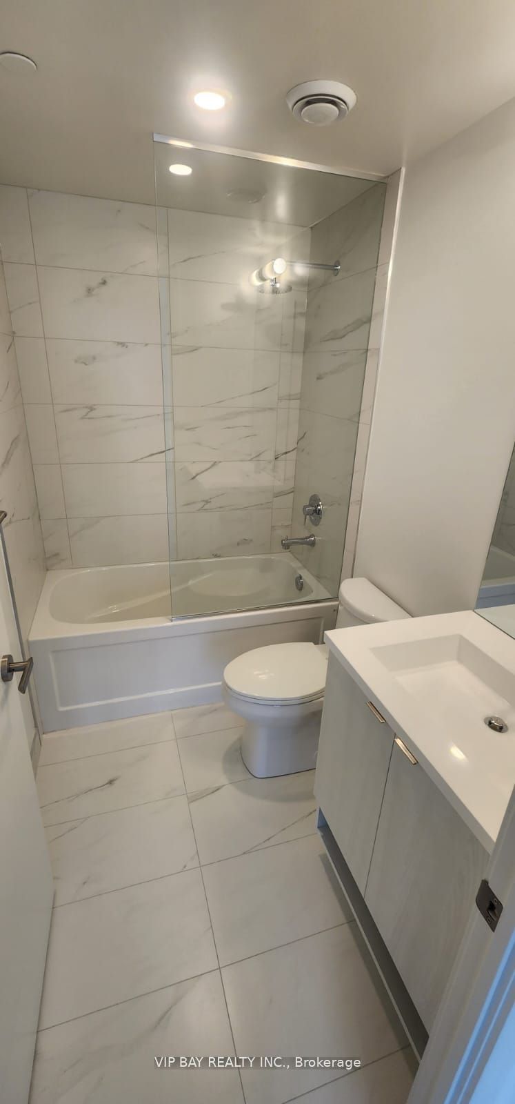 138 Downes St 05 Property Photo 9