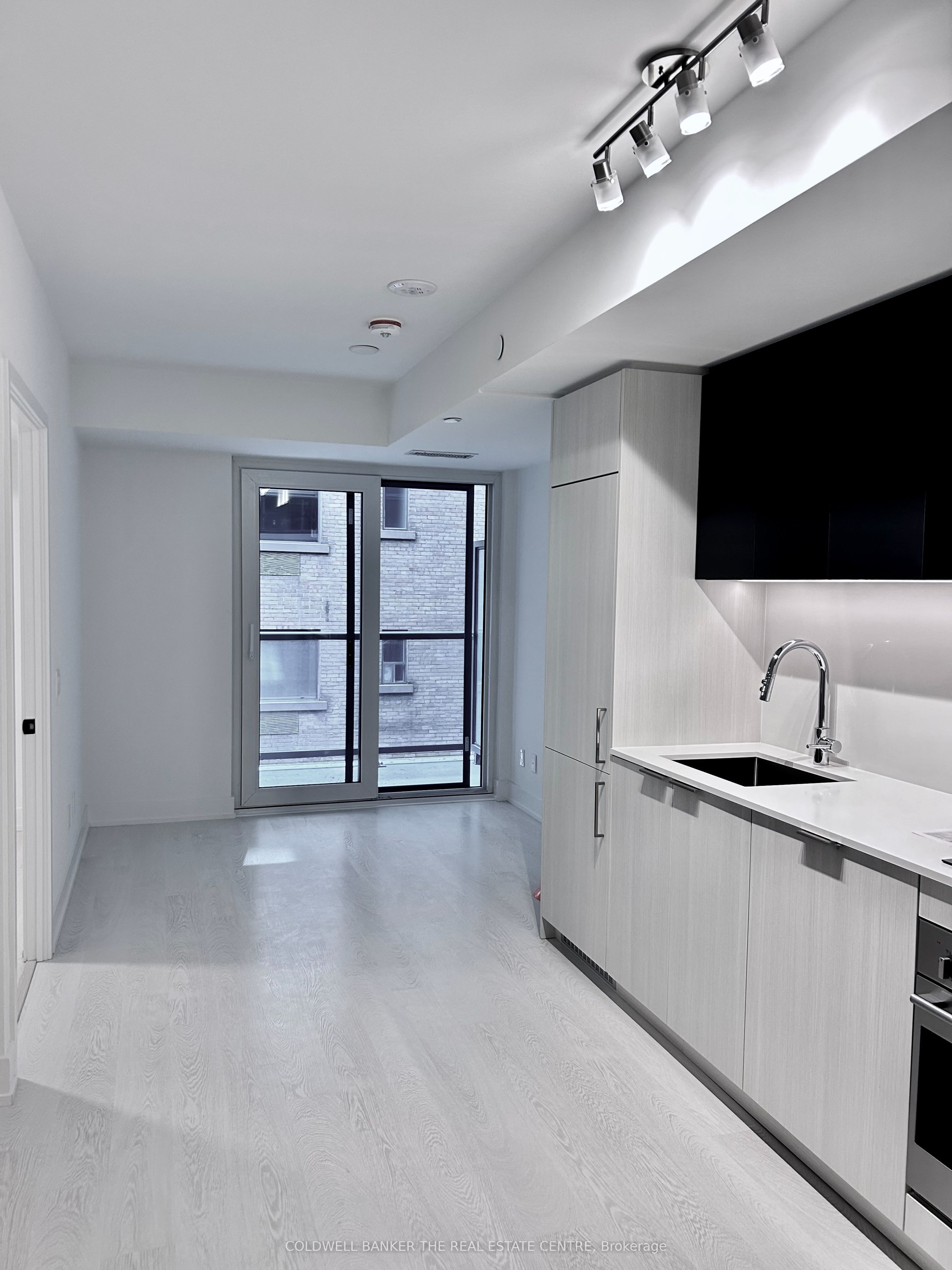 #517 - 308 Jarvis Street Property Photo 7