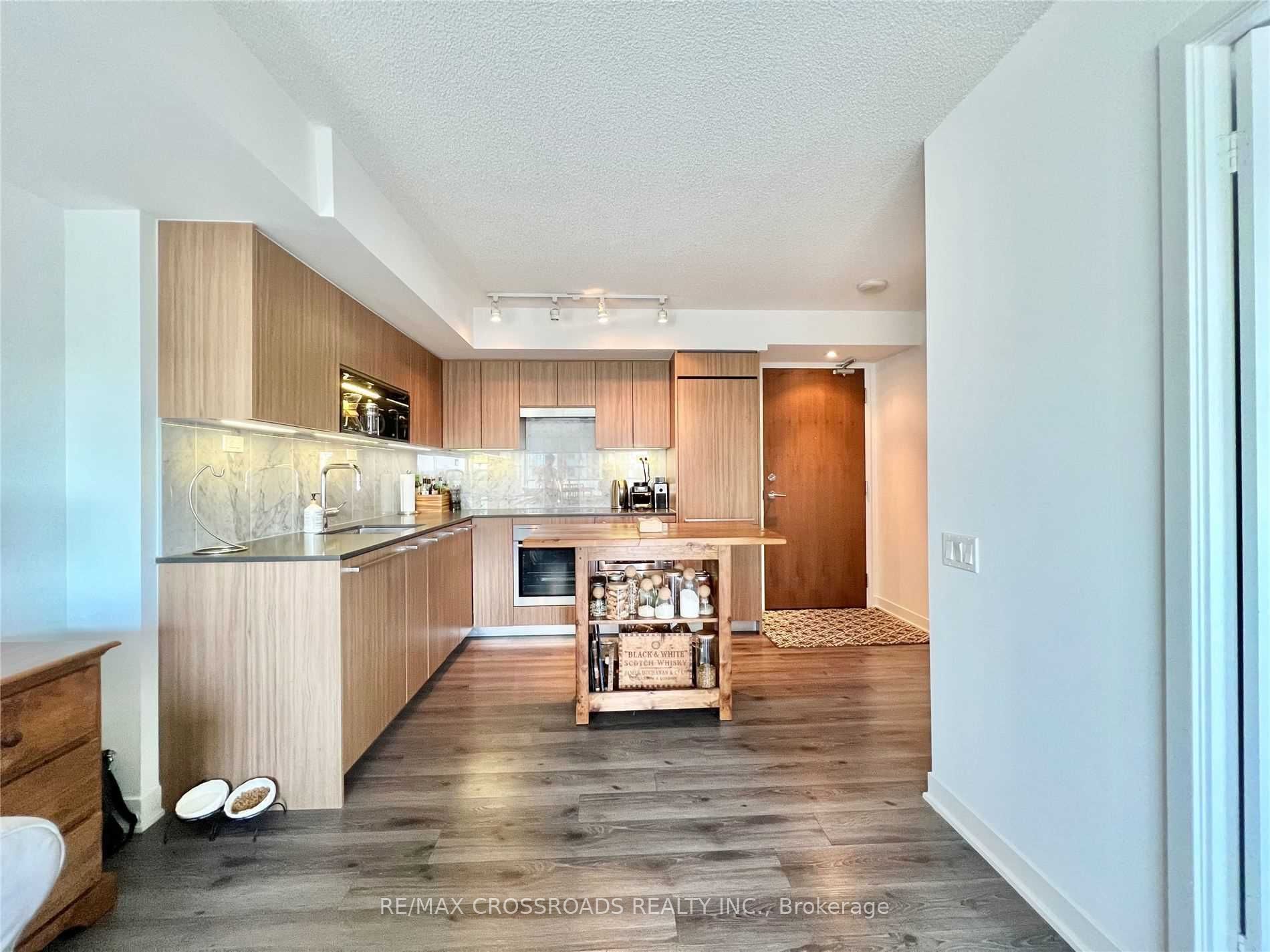 70 Queens Wharf Rd 06 Property Photo 13