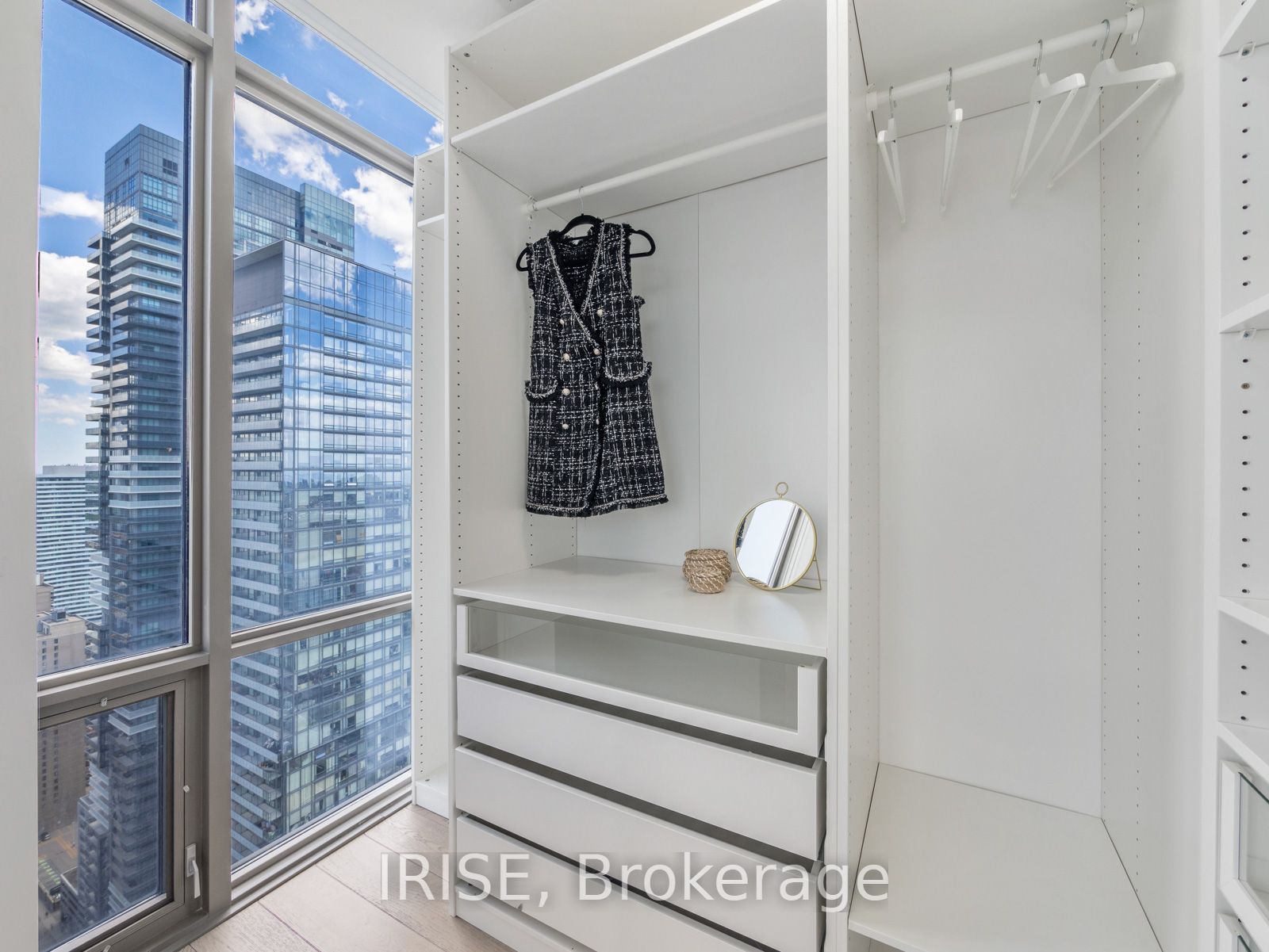 38 Grenville St 06 Property Photo 13