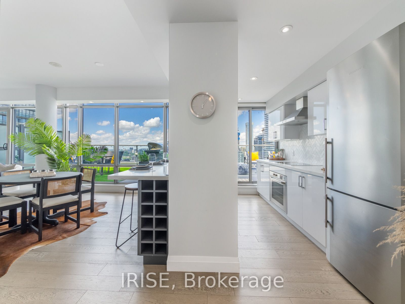38 Grenville St 06 Property Photo 38