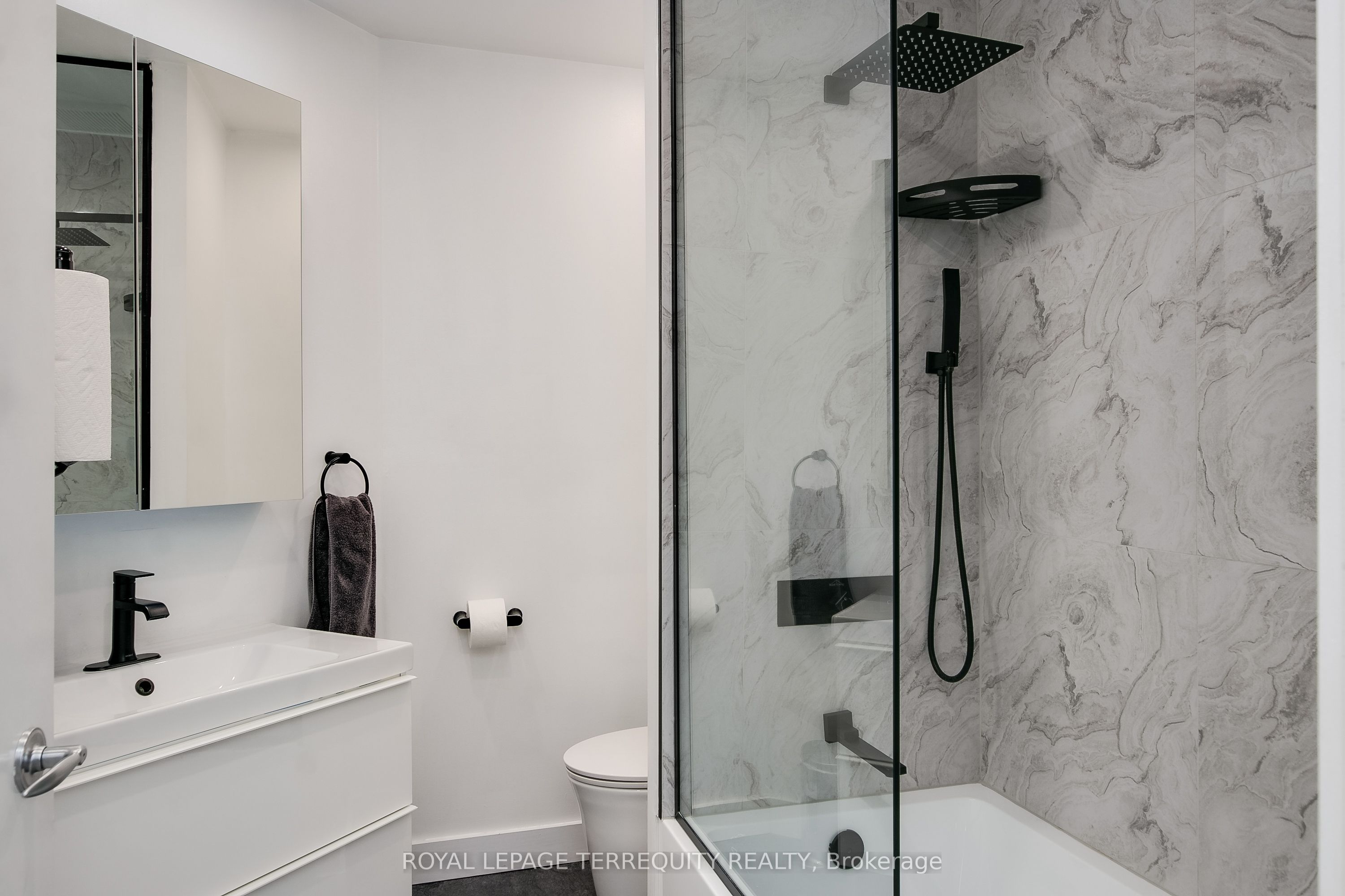 #3604 - 8 York Street Property Photo 22