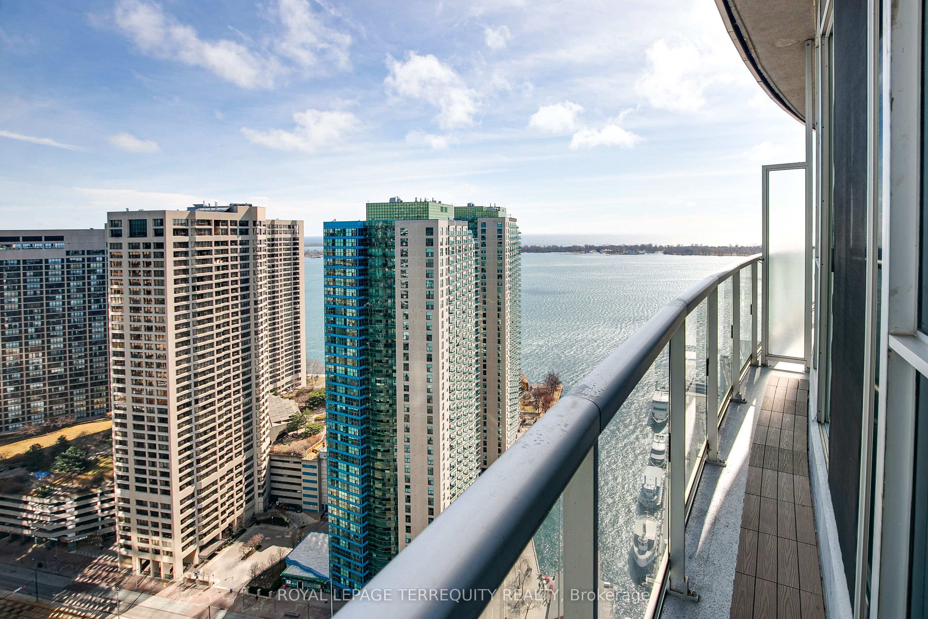 #3604 - 8 York Street Property Photo 24
