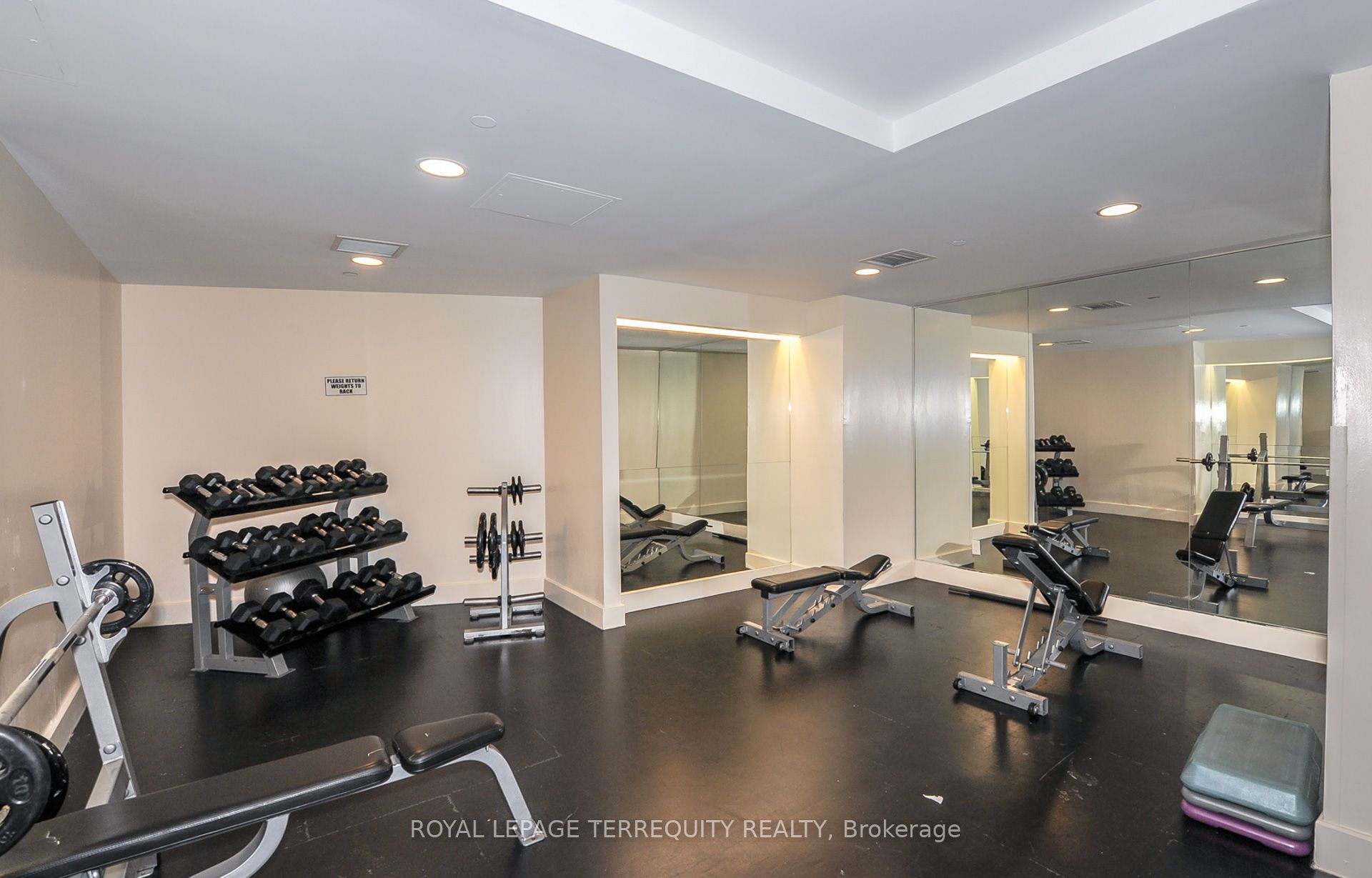 #3604 - 8 York Street Property Photo 33