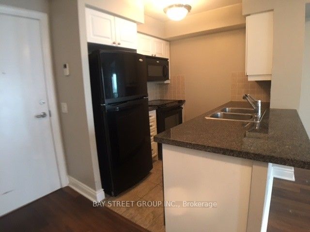 25 Greenview Ave 11 Property Photo 11